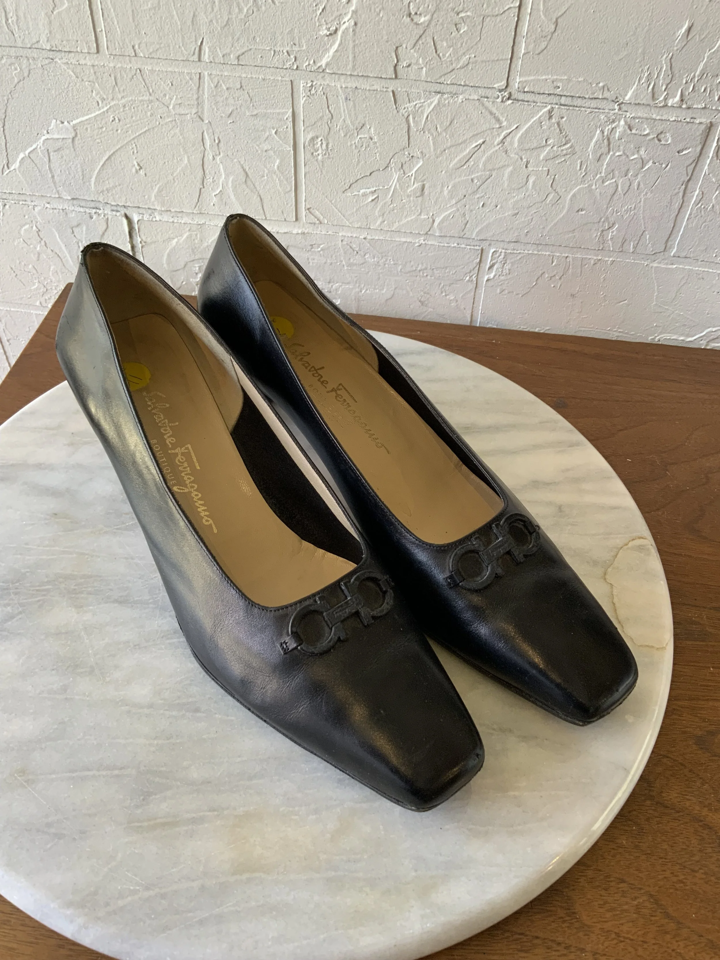 Ferragamo black leather heels  | Size 11