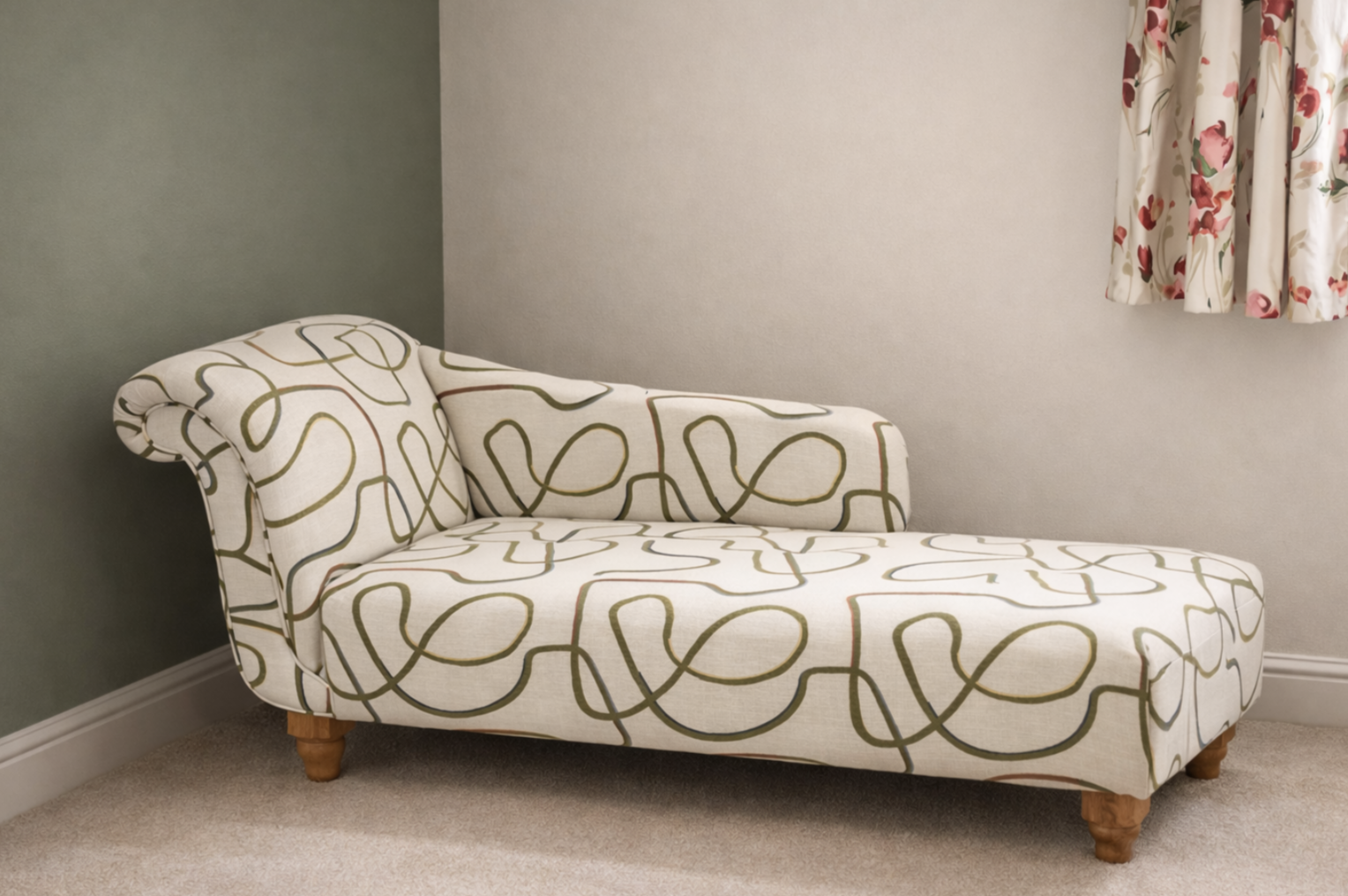 Interiors_at_st_marys_chaise_gp_j_baker_fabric.png