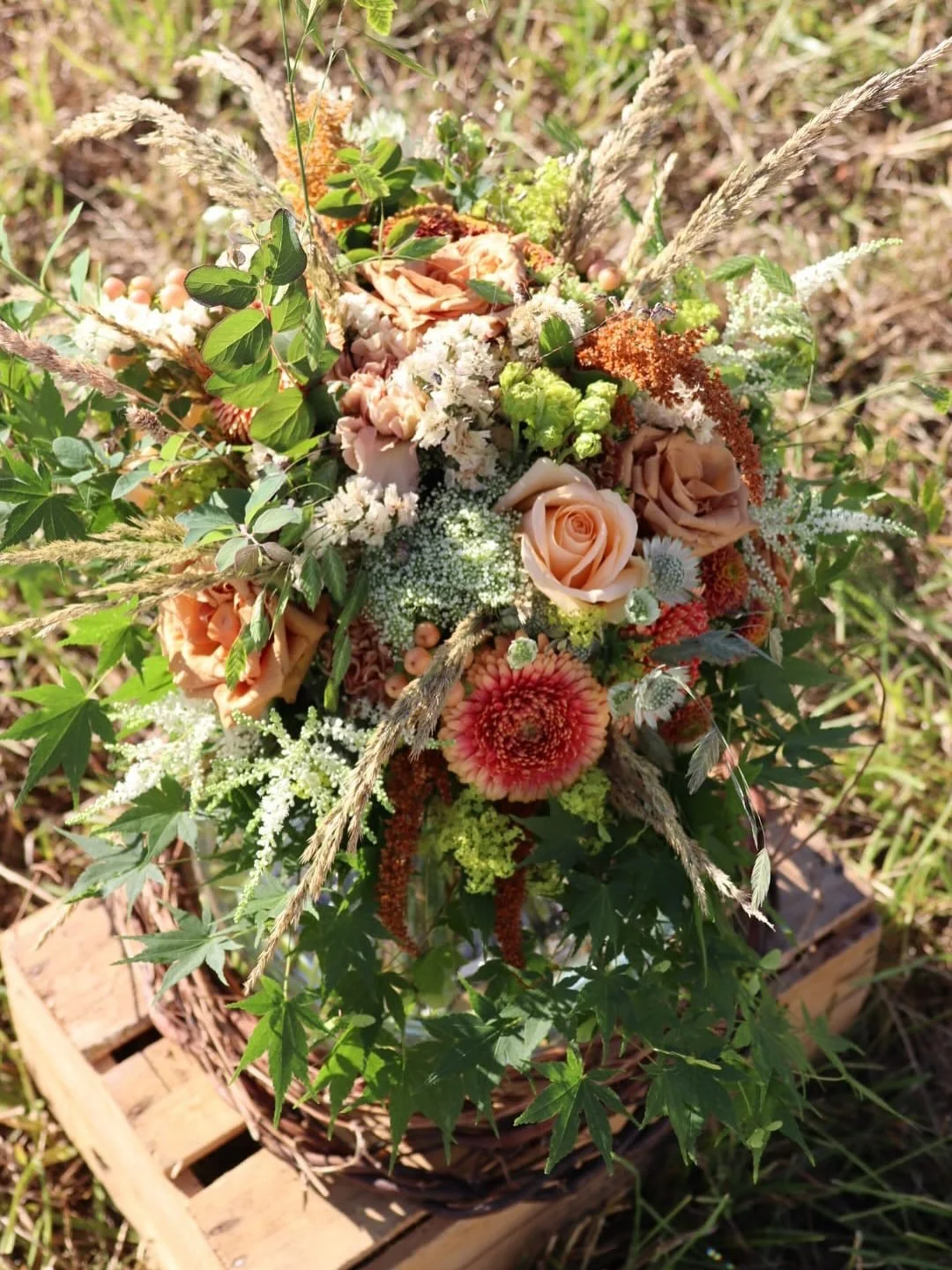 🧡🤍
.
.
.
.
.
#flowers #blumen #blumengesch&auml;ft #traiskirchen