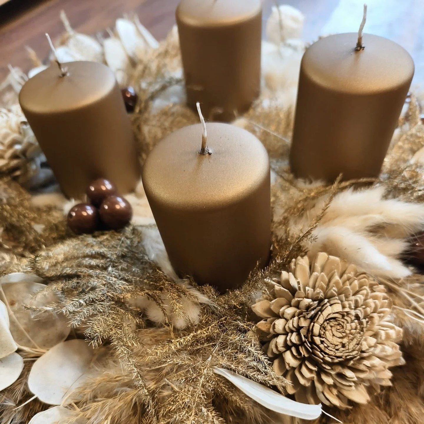 Adventskranz aus Naturmaterialien (ohne Nadeln)