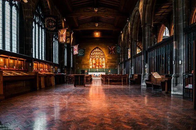 Manchester Cathedral-8.jpg