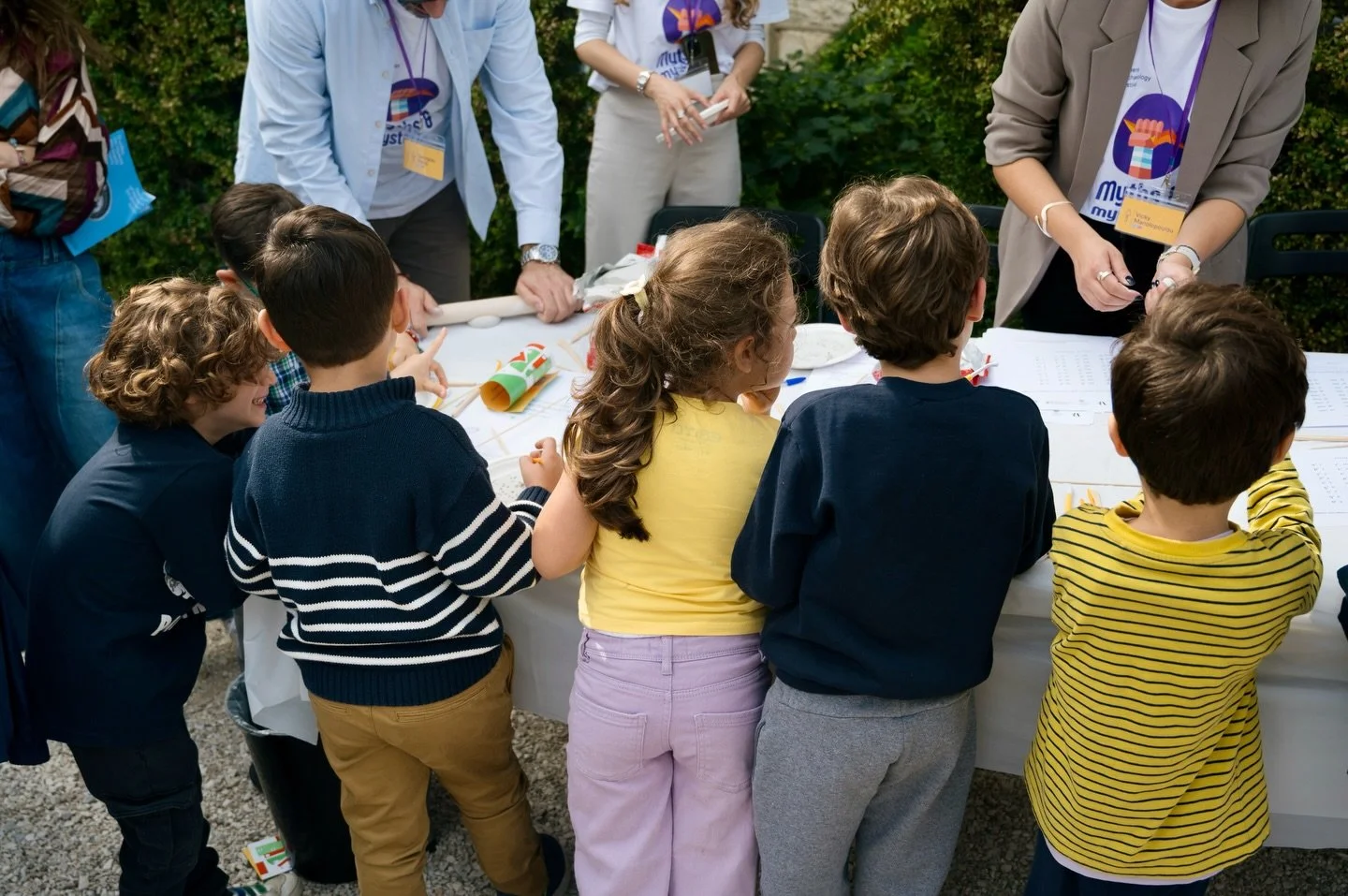 It&rsquo;s never too early to learn about the joys of archaeology! Our workshops are aimed at kids of all ages (and of course adults who want to embrace their inner child) 🖍️✂️🫟 #archaeology #athensarchaeologyfestival 

Photography by Evi Tane 📸
