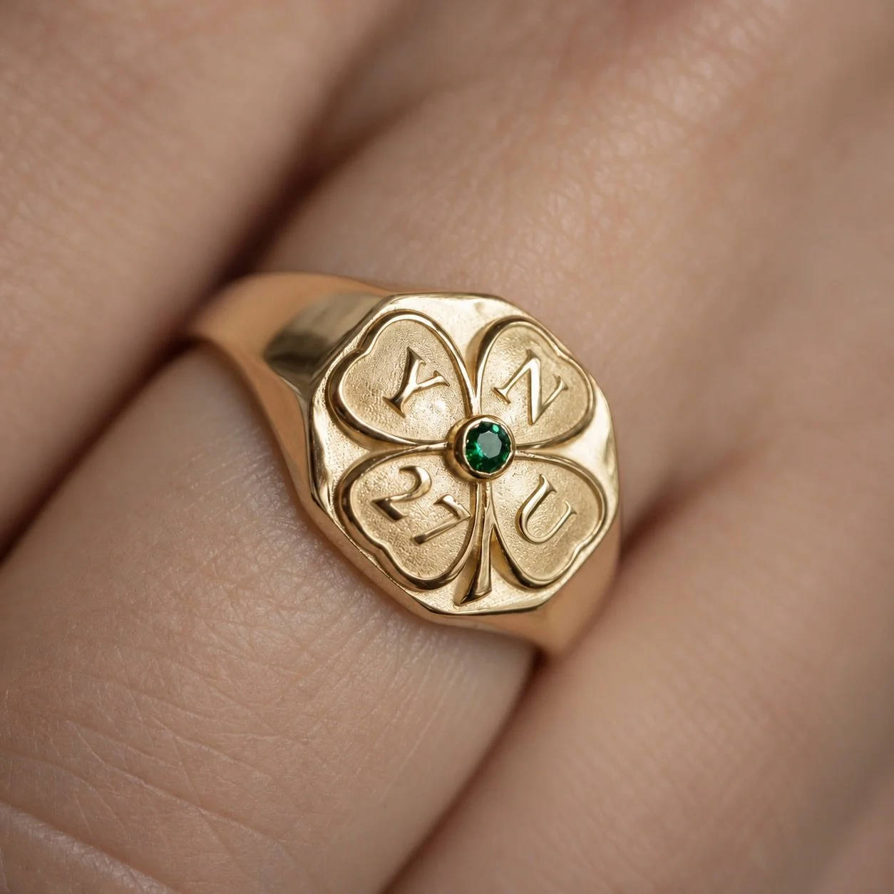 For new beginnings, big milestones, and everything still to come.

A little symbol of luck for the next chapter or a gift for someone stepping into something new, chasing a dream, or celebrating how far they&rsquo;ve come.

An heirloom ring you&rsquo