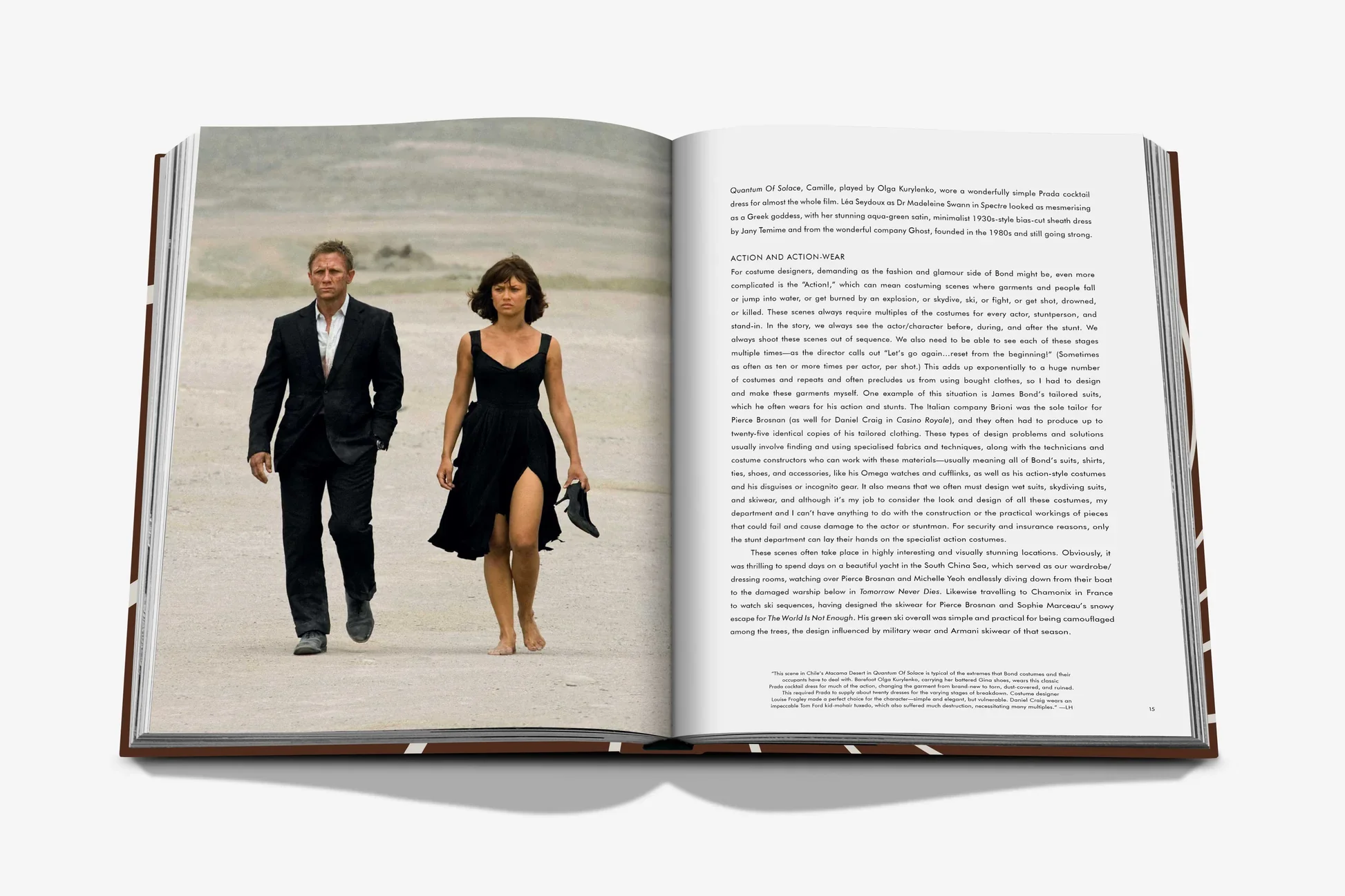 JAMESBONDSTYLE_SPREAD_1.webp