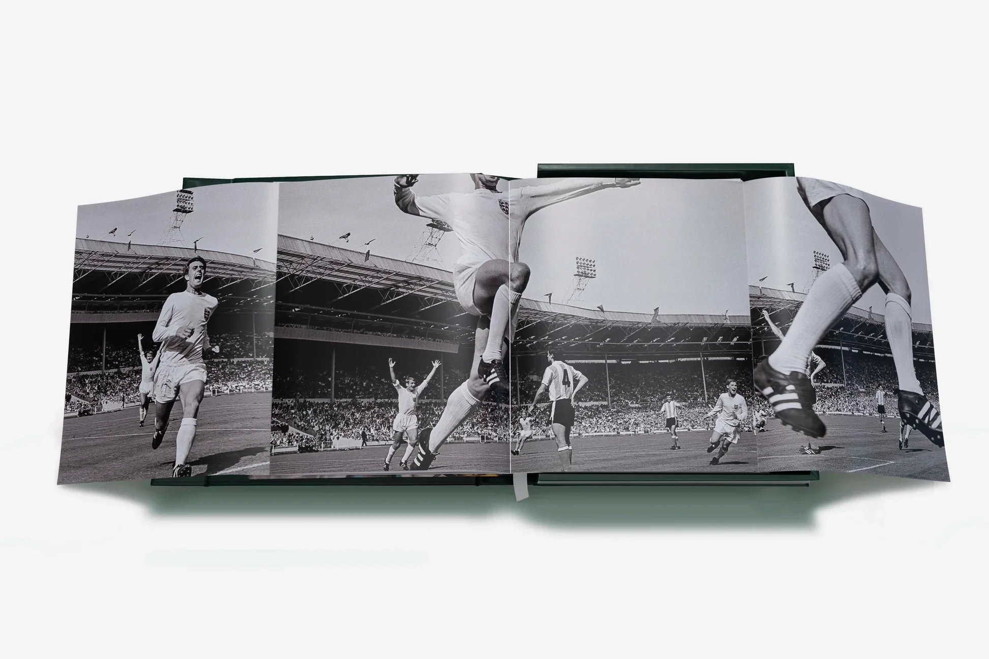 Football_Spreads_003.jpg.webp