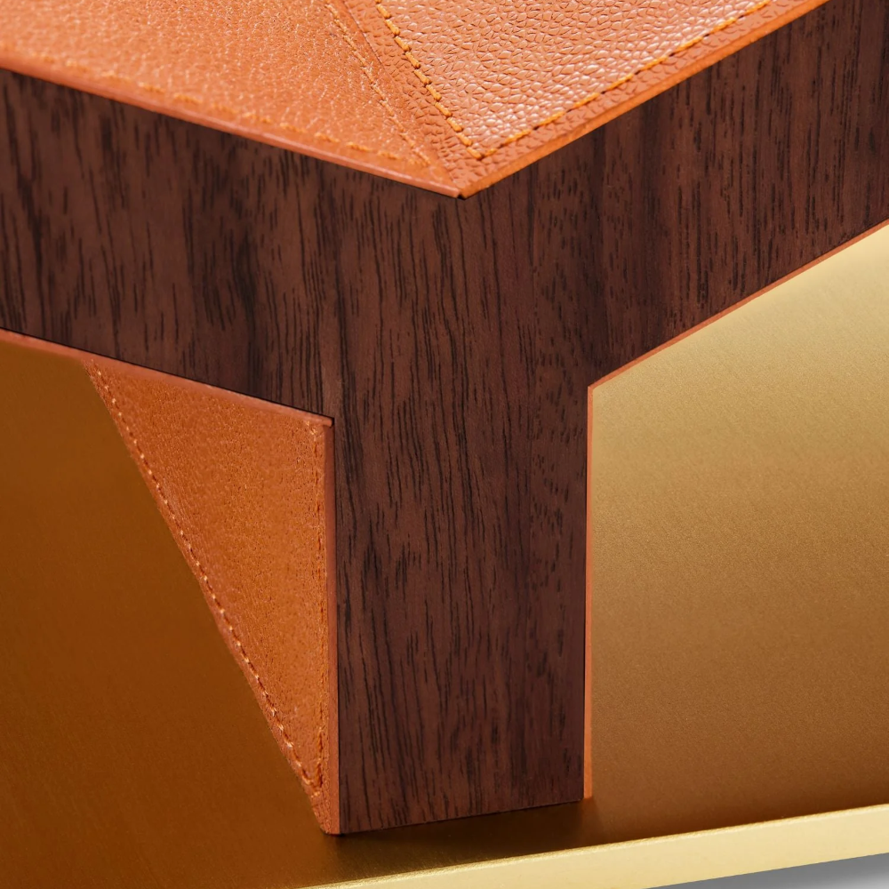 CollectorUltimateBookstand_Cameldetail_2bf0322e-b40f-47cb-9f5a-43ef84f4ce38-1000x1000.png (Copy)