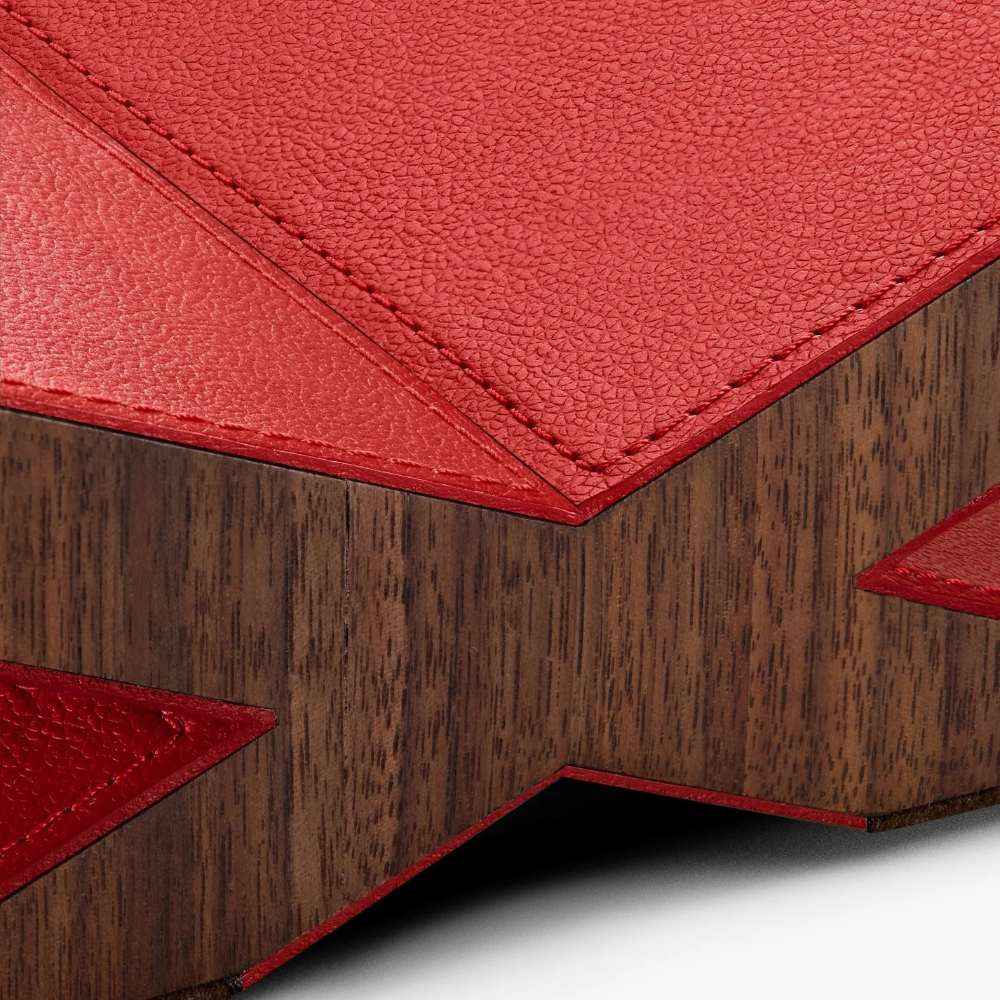 LibraryCollection_CultureBookstandClassic_RedLeather_Detail_Assouline_2025_e7f4cf0c-1295-4b29-a970-501c7558dc9b-1000x1000.png