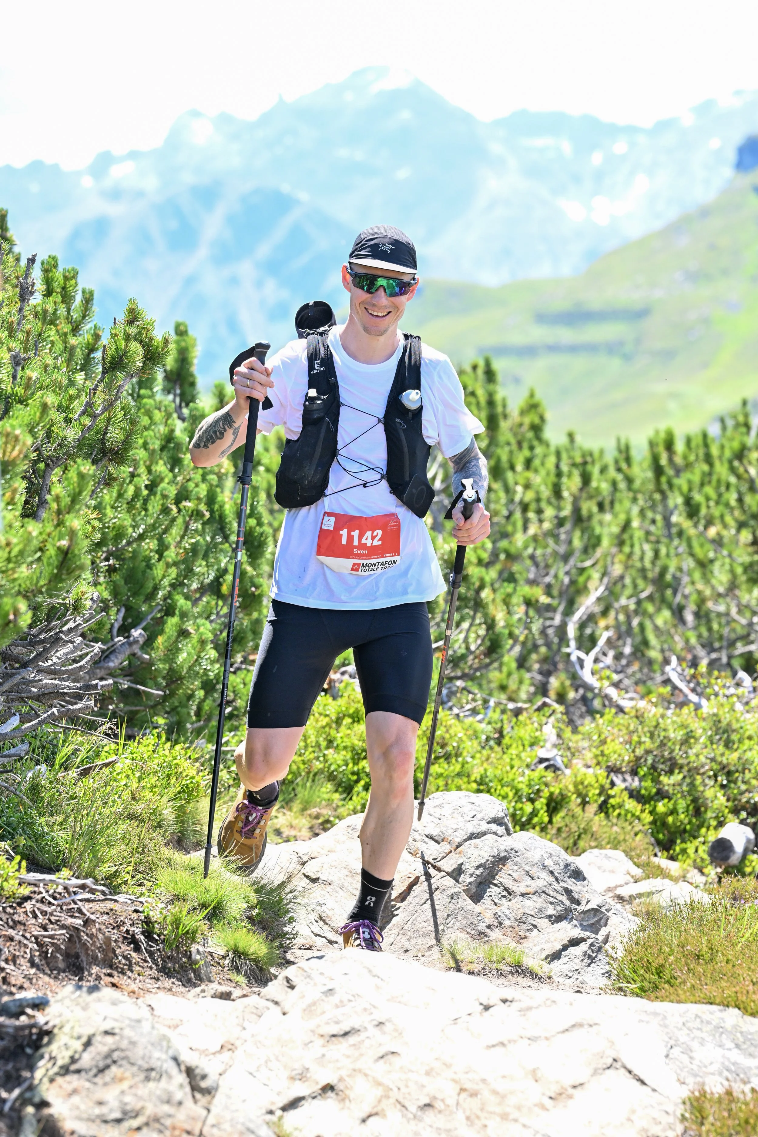 Sven Sindelar, Ausdauer-Coach und Sportphysiotherapeut aus Zürich, beim Trailrunning in den Bergen