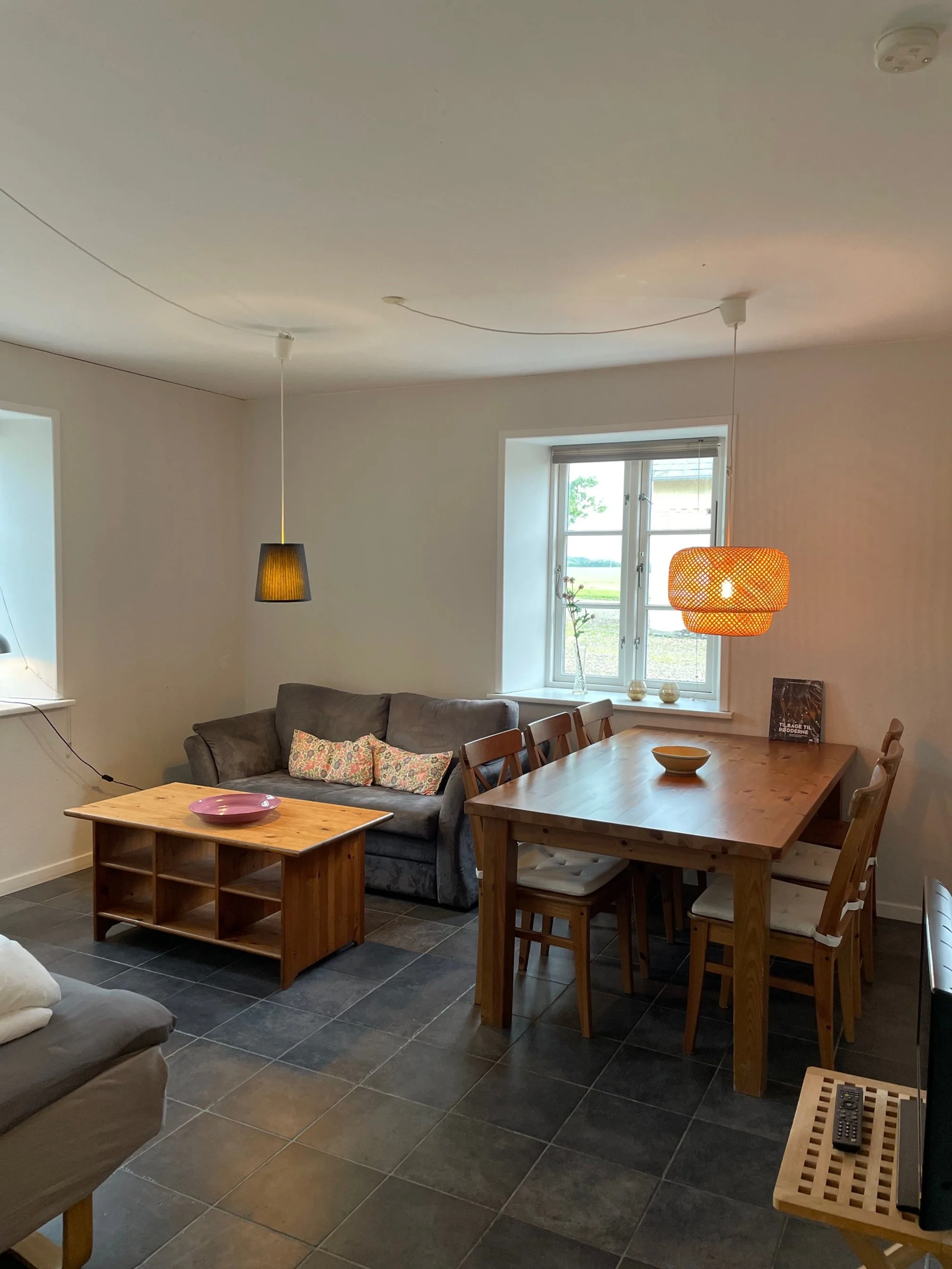 Solnedgang over Bremsmaj Farmstay – afslut dagen i rolige omgivelser på gården med natur, gårdliv og ægte landlig idyl i hjertet af Sønderjylland.