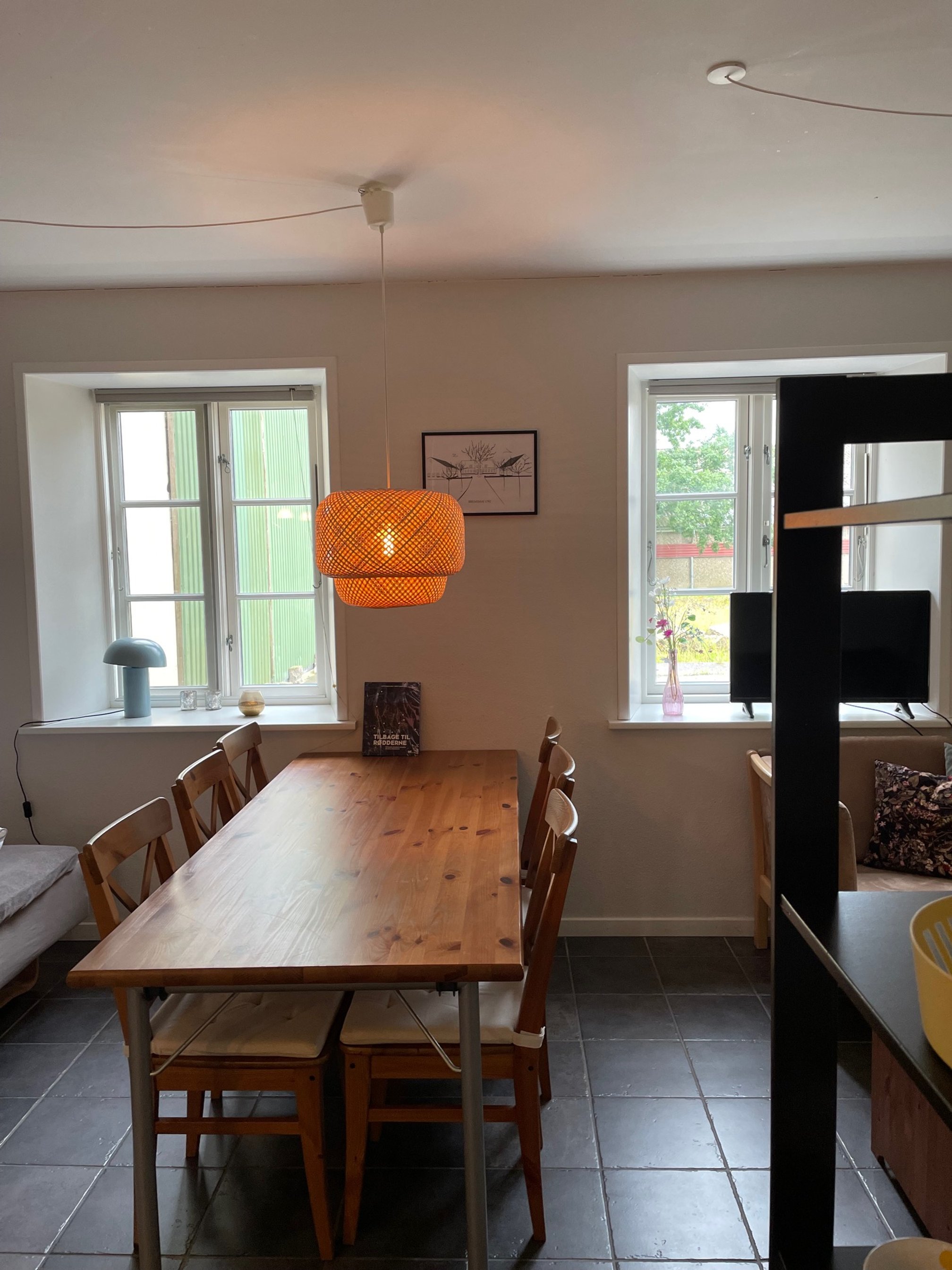 Roligt ophold på Bremsmaj Farmstay – familiedrevet gård i 8 generationer med hyggelige værelser, natur, gårdhave og landlig charme i hjertet af Sønderjylland.