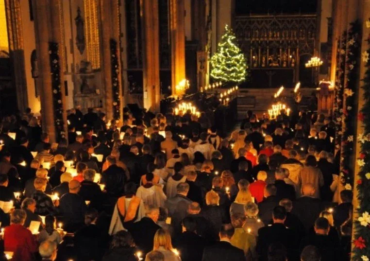 When words arrive before understanding