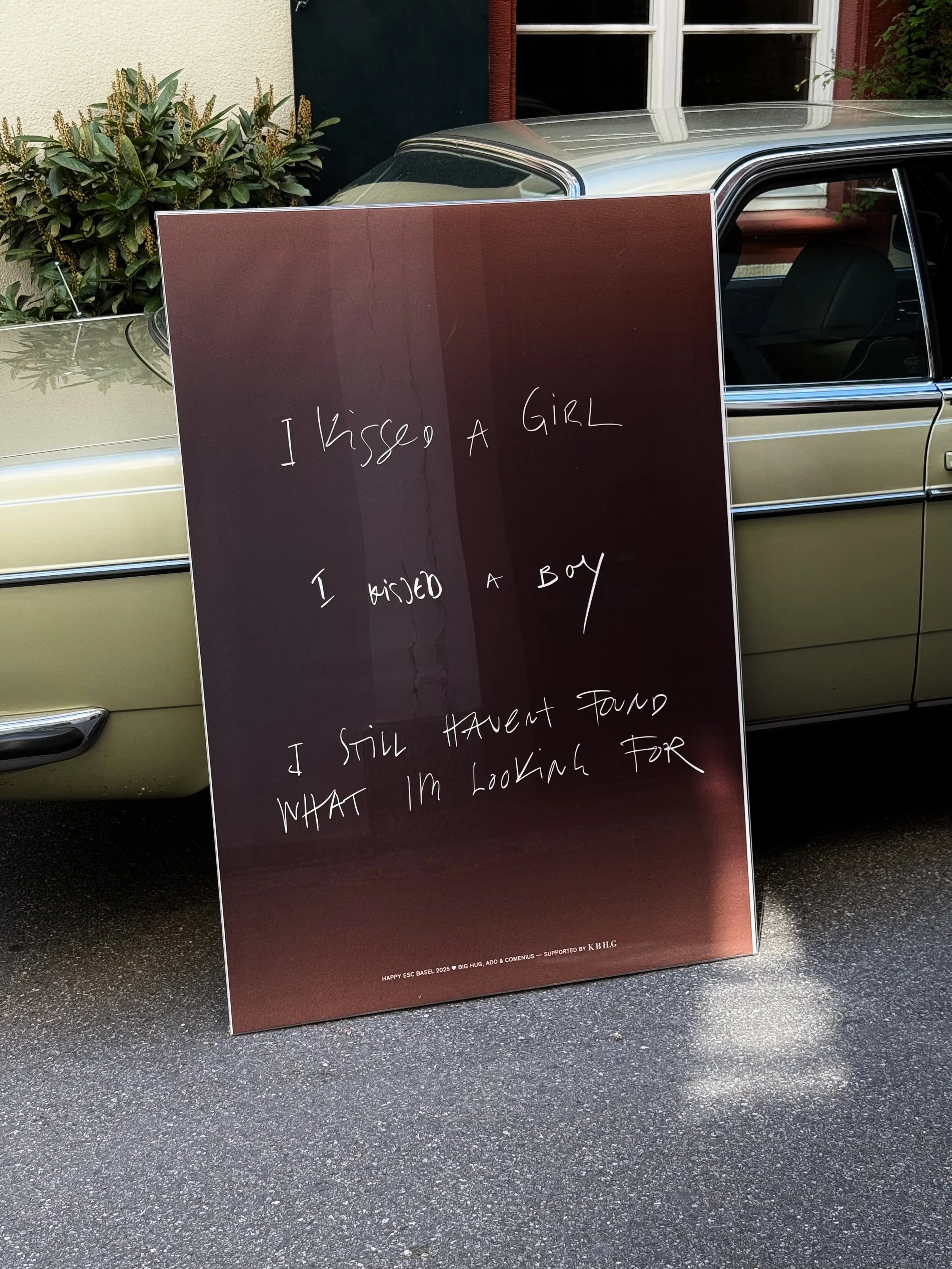 I Kissed a Girl – I Kissed a Boy – I Still Haven’t Found What I’m Looking For / Poster / 89.5 × 128 cm