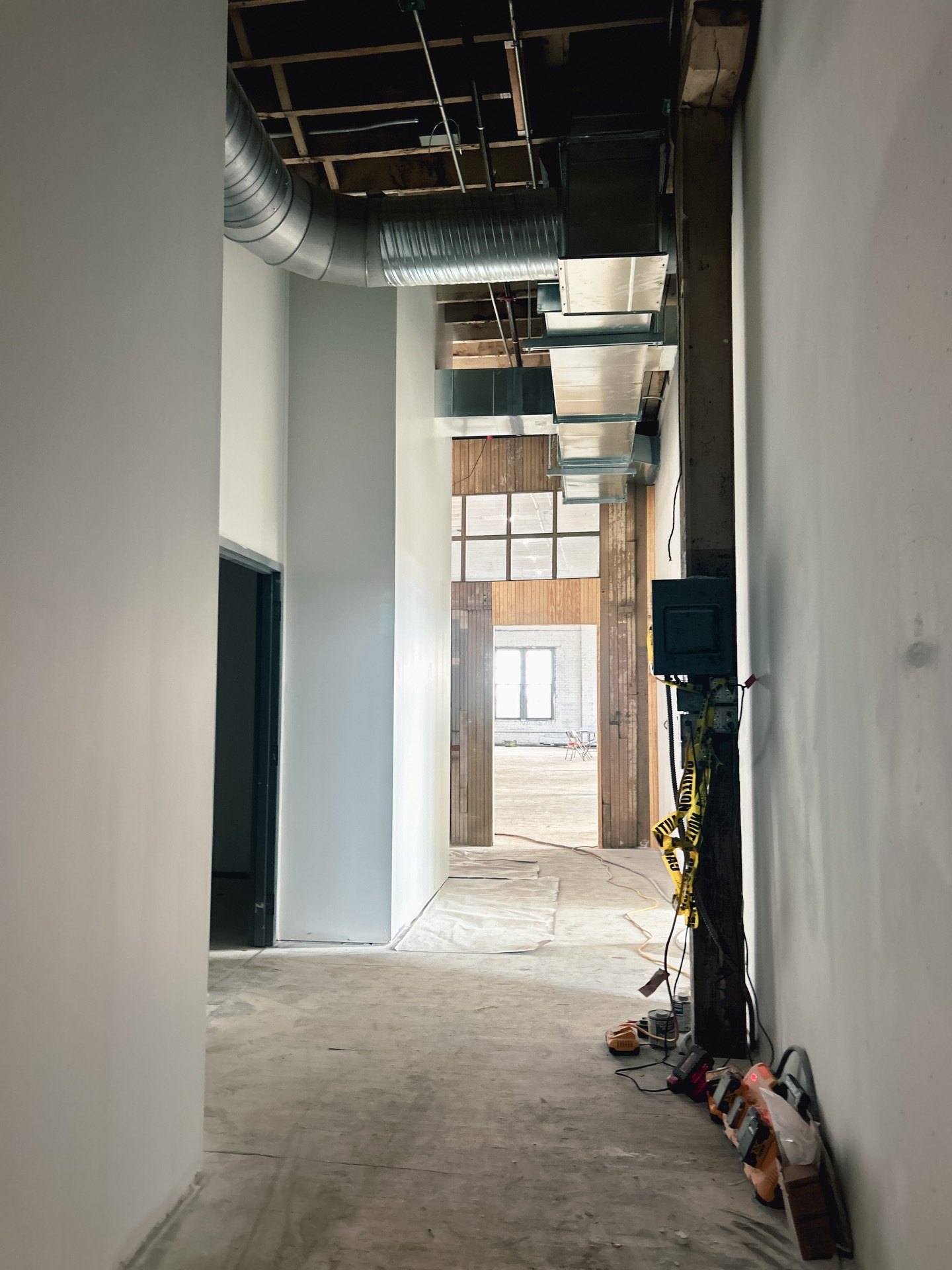 What Makes a Historic Warehouse Wedding So Special? 