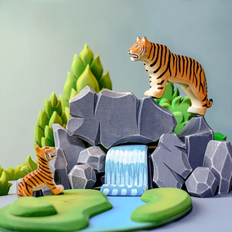 river rocks bumbu toys treleker med foss og tiger.webp (Copy)