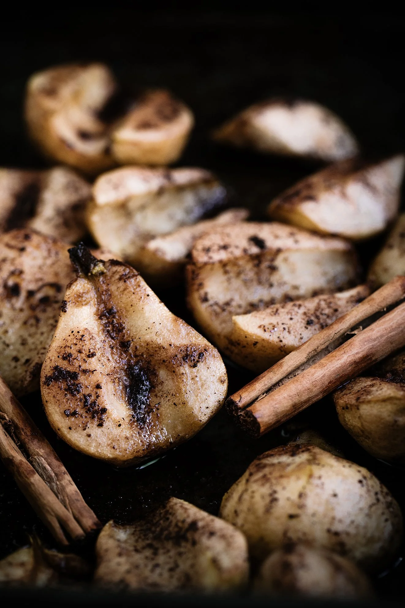 Vegan-Cinnamon-and-Vanilla-Baked-Pears-sugar-and-sweetener-free-2-copy.jpg