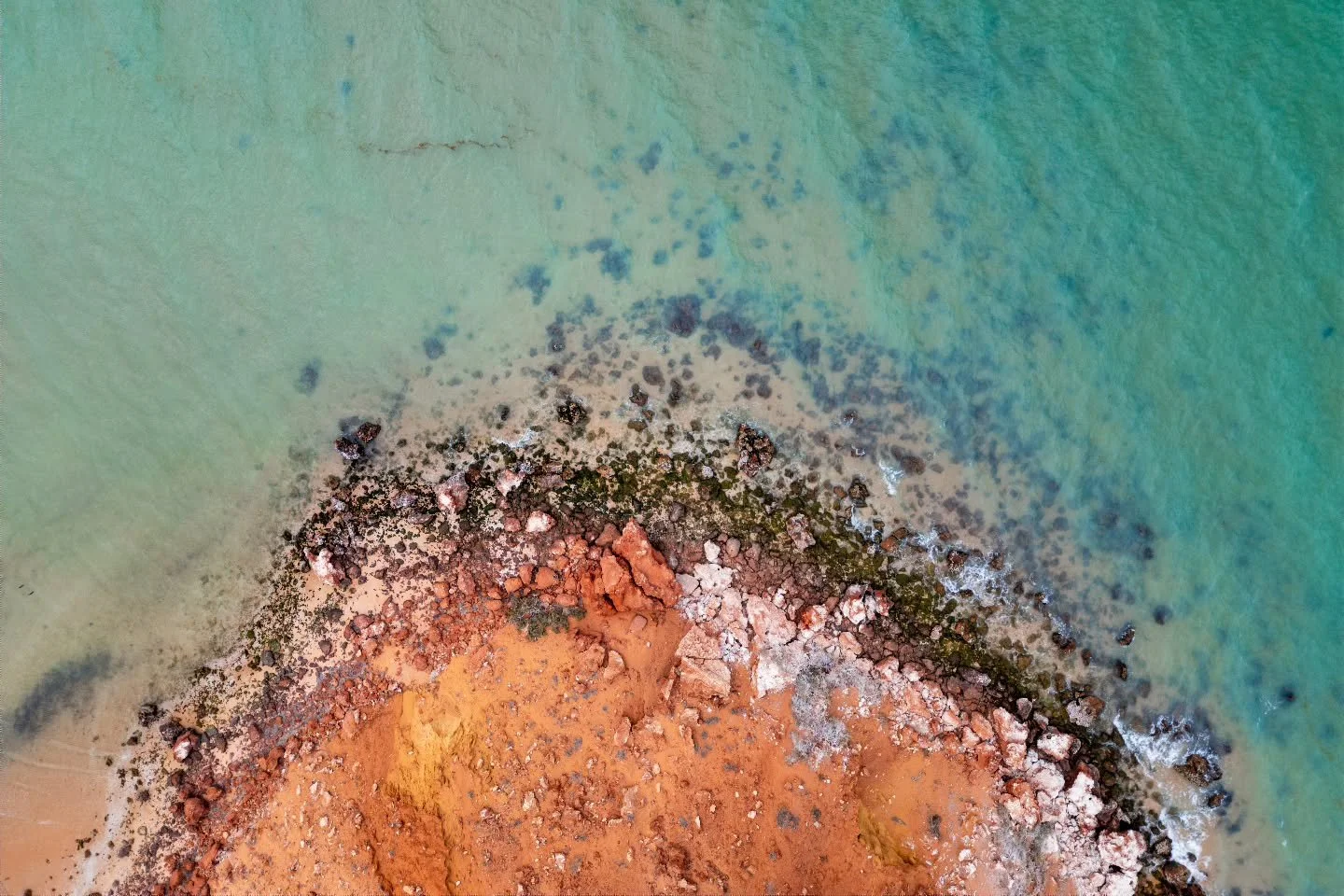 The kind of detail maps don't show. 

#lostroads #earthfromabove #aerialdetails #abstractnature #foundtextures
westernaustralia rawaustralia explorewa
natureasart visualgeometry droneview
aussielandscapes quietplaces overheadview wilddetails