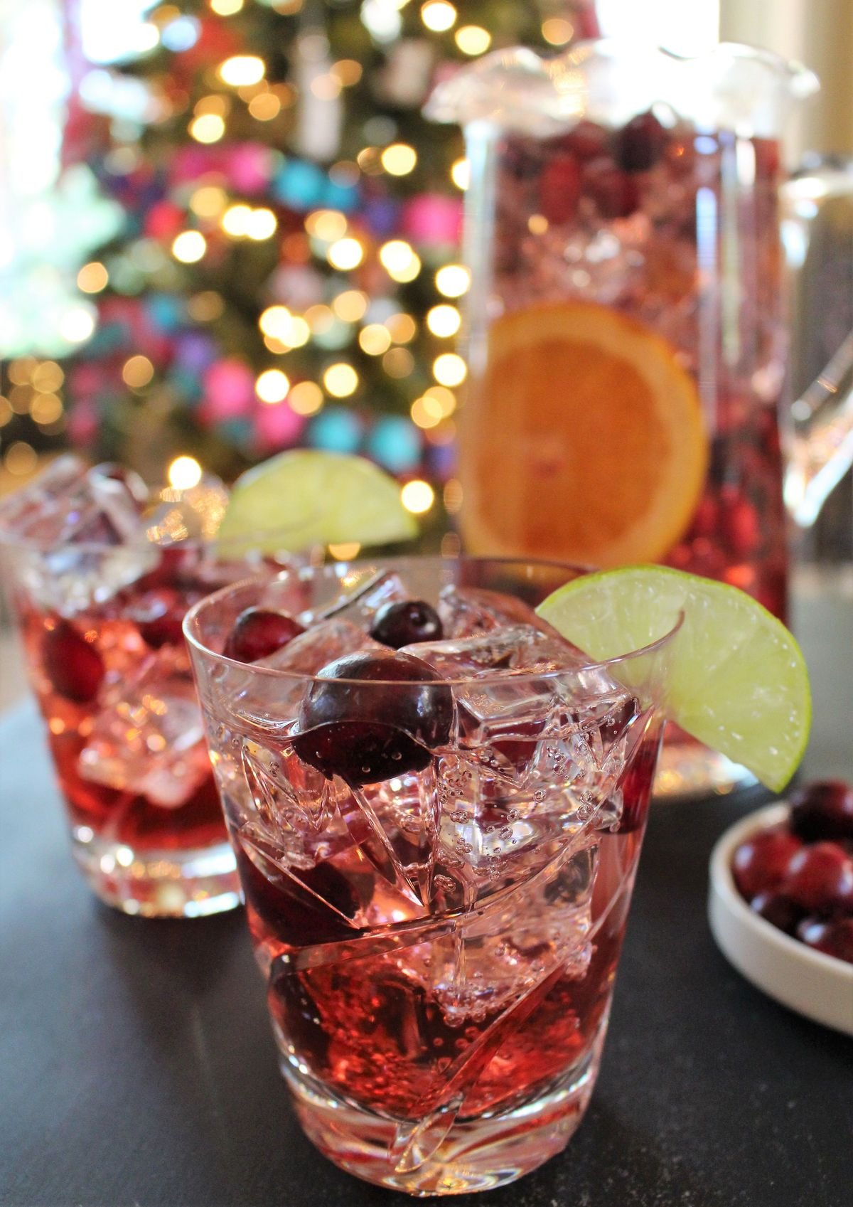 How to Make Refreshing Jingle Juice Holiday Punch