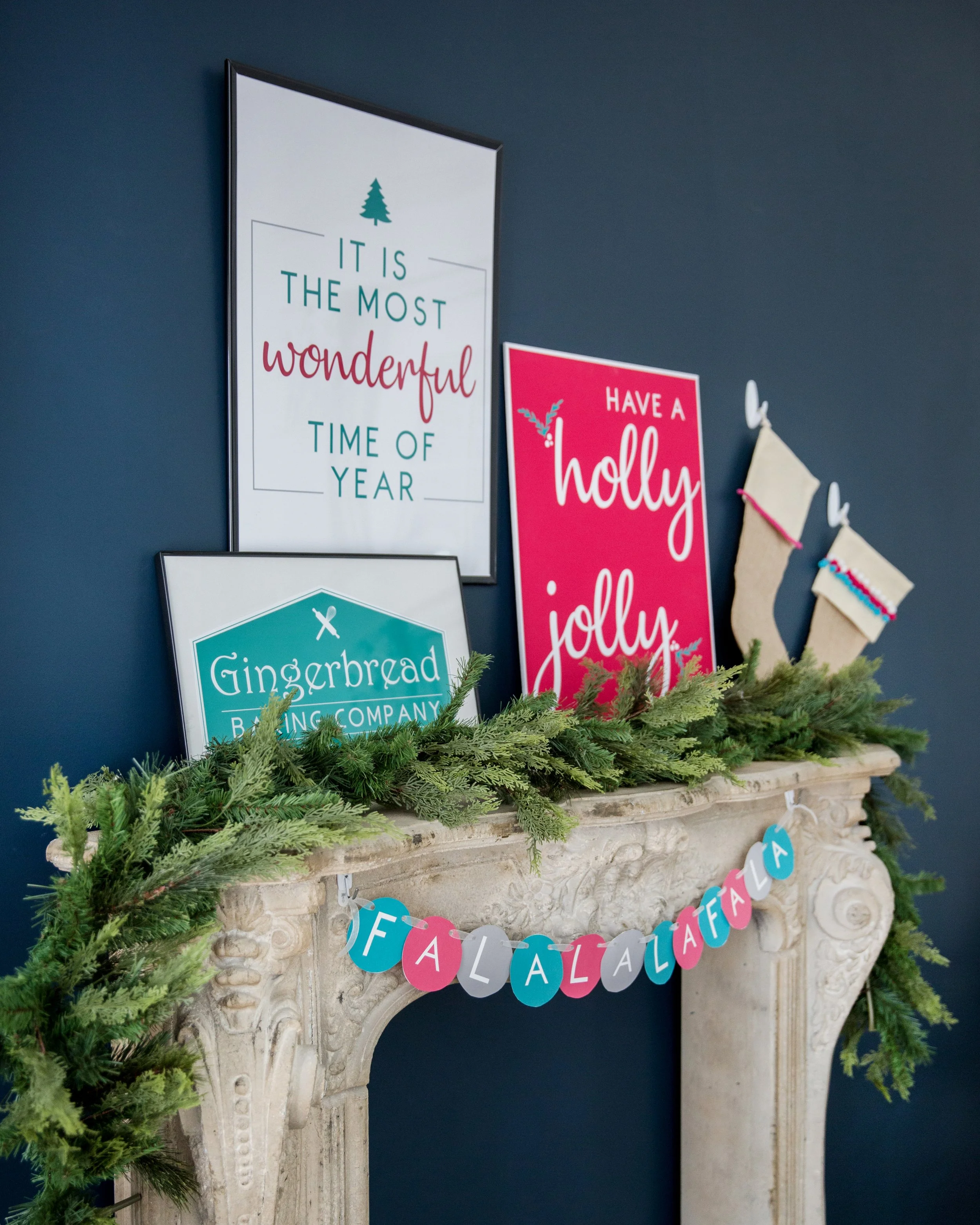Tips for Creating a Colorful Holiday Mantle 