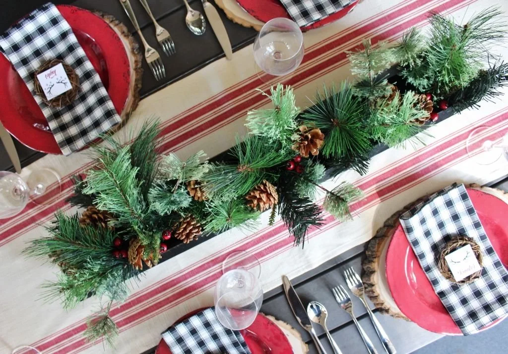 How to Set a Farmhouse Holiday Table (That’s Cute &amp; Cozy!) 