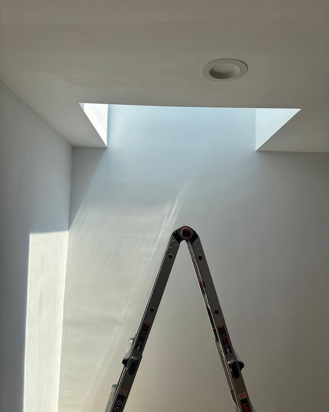 Roof hatch flashing and finishing work