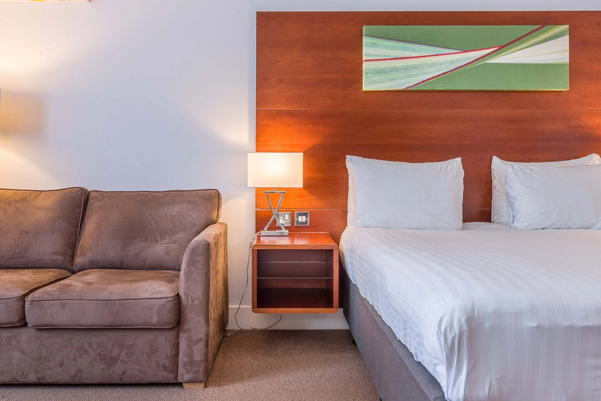 Holiday Inn Newport 173.jpg