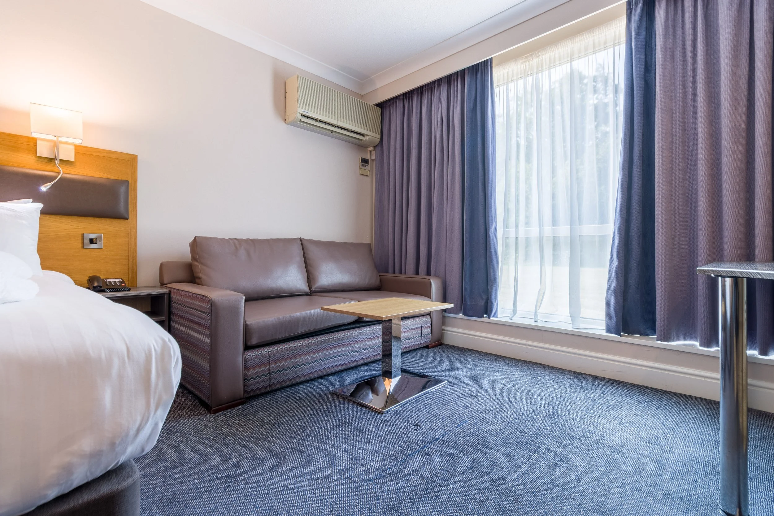 Holiday Inn Newport 032.jpg