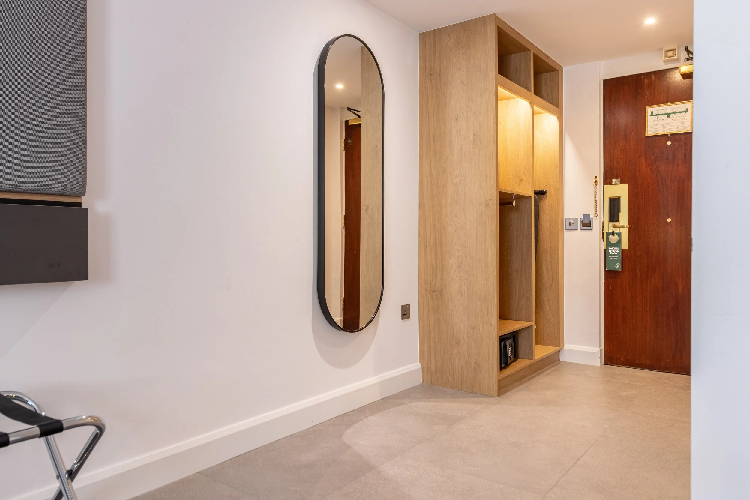 Holiday Inn Newport 126.jpg
