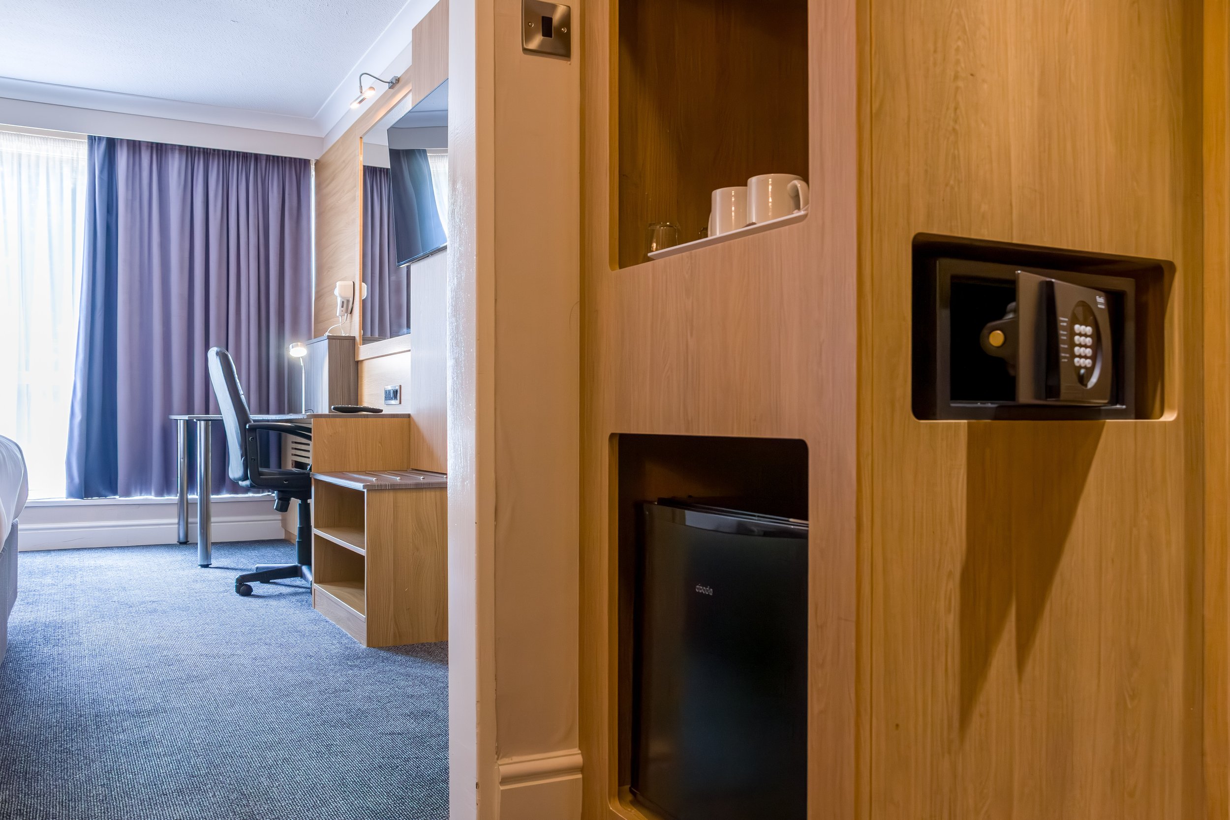 Holiday Inn Newport 037.jpg