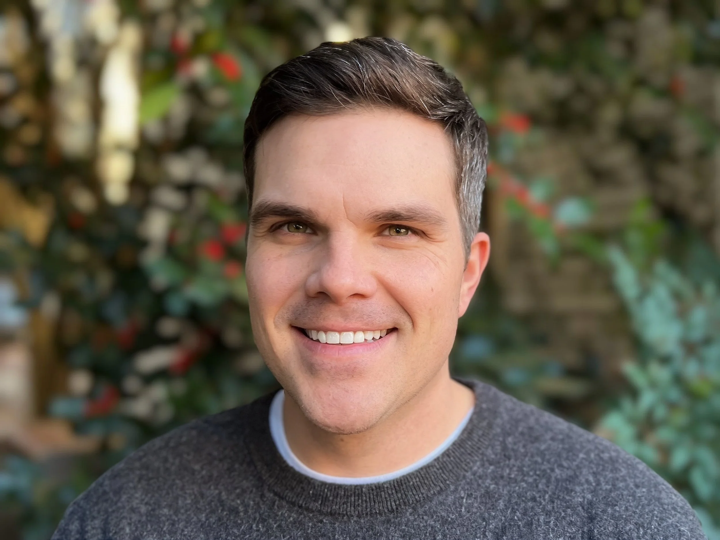 smiling male therapist in Atlanta