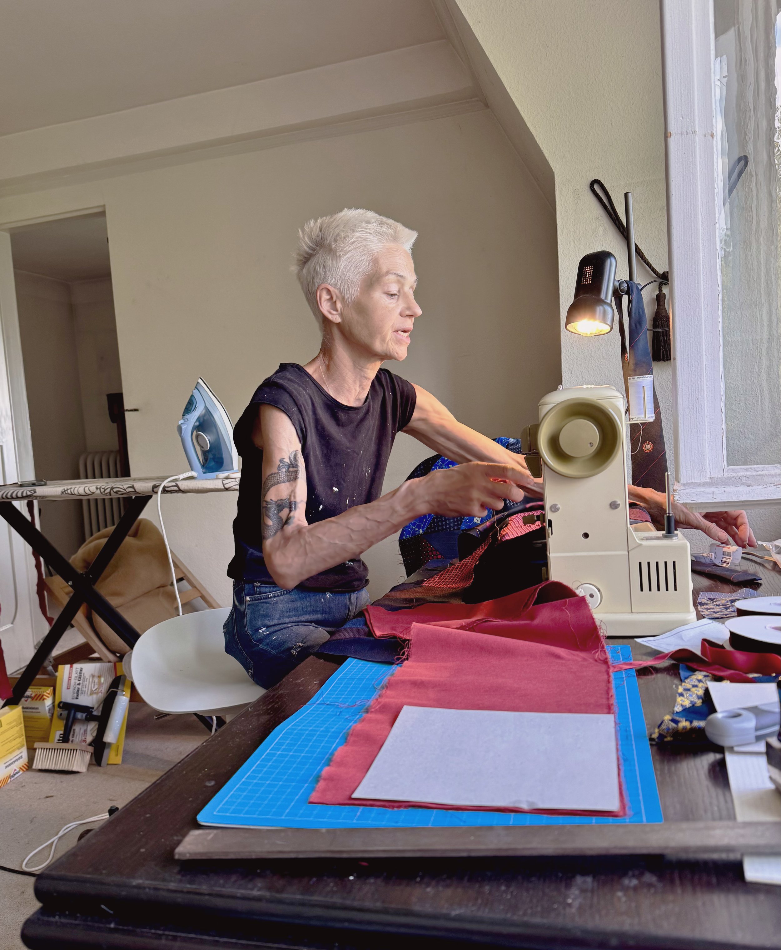 Olga from New Zealand is one of those rare people who seems capable of turning her hand to almost anything. She has been an absolute delight to host, bringing creativity, craftsmanship and an exceptional eye for detail to Villa Belvédère.

Whether re