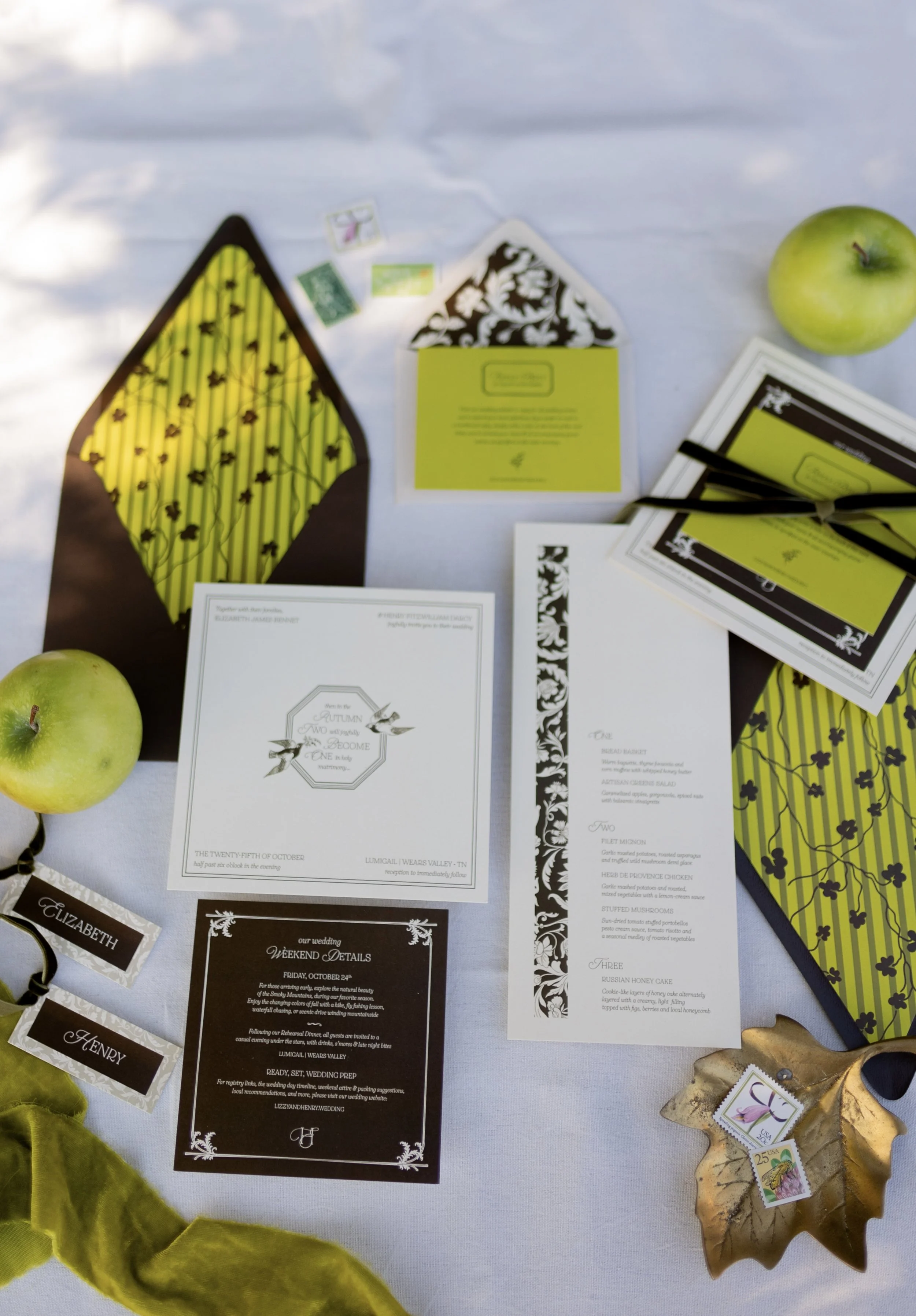 Fall in Love with the Smokies: Wedding Venues Near Gatlinburg for an Autumn Celebration
