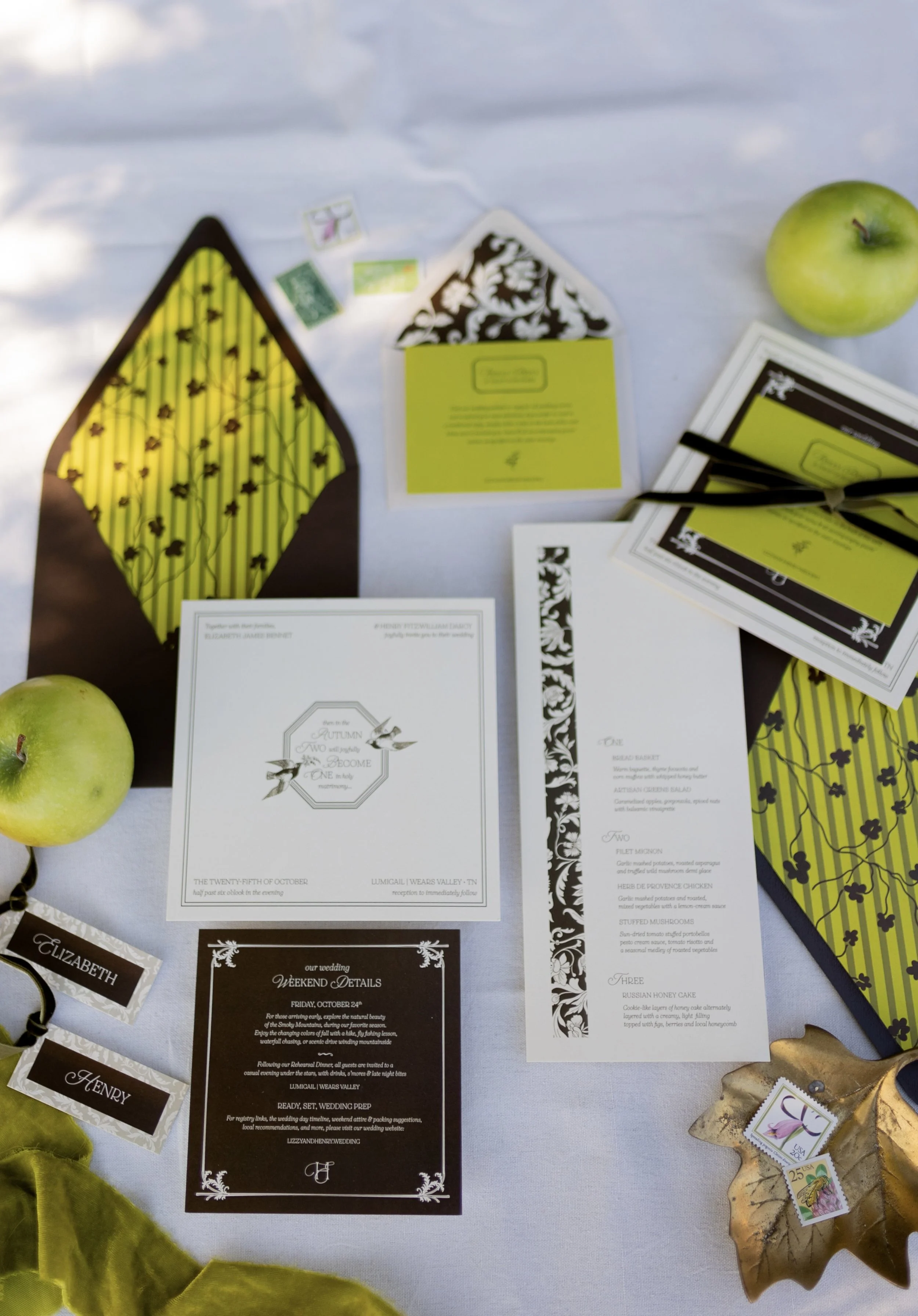 Fall in Love with the Smokies: Wedding Venues Near Gatlinburg for an Autumn Celebration