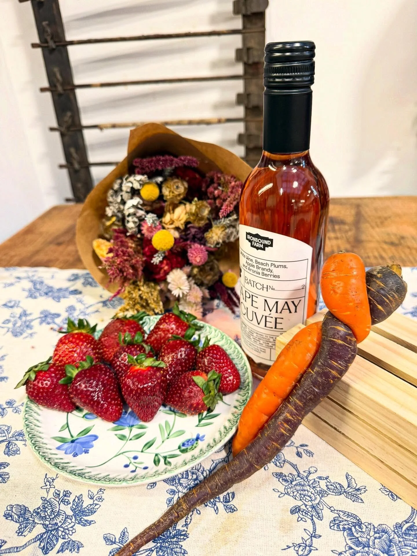 Love should be real. So should your food.&hearts;️🌱 Happy Valentine&rsquo;s Day from Ironbound Farm Market!

&hellip;&hellip;&hellip;&hellip;&hellip;

📍Lackawanna Station, Montclair, NJ

Hours:
Thursday: 10 AM - 7 PM
Friday: 10 AM - 7 PM
Saturday: 