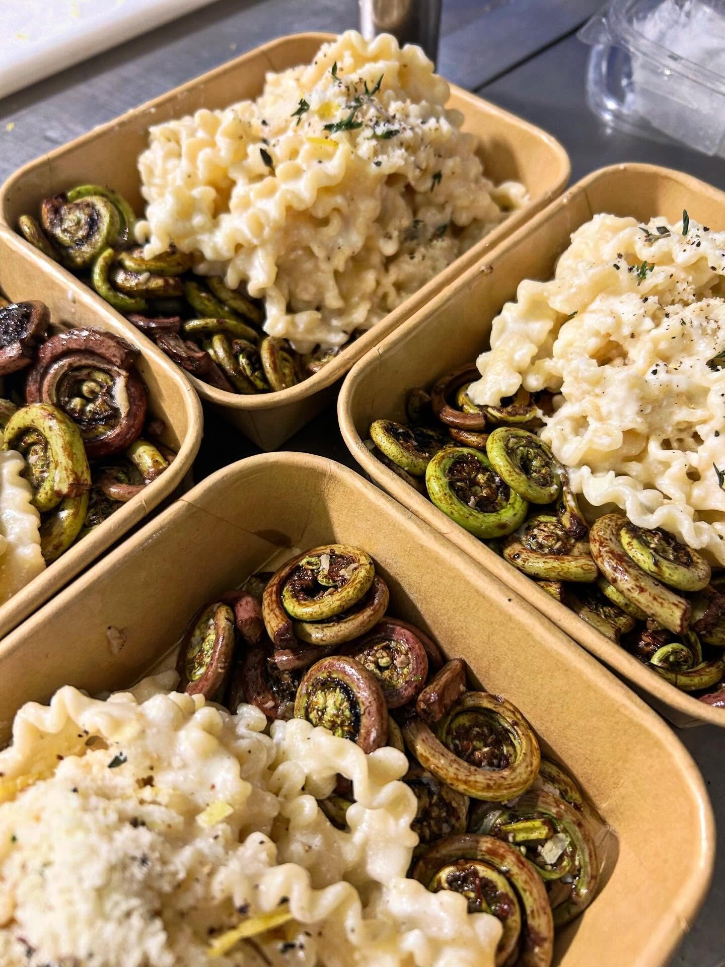 This is what an Ironbound Farm Market meal looks like!🍝 Made with ingredients from our partners🤝: 
Mafaldine- @mikespastashoppe 
Butter- @arethusa_farm 
Mouton Cheese- @lancasterfarmfresh 
Black pepper- @burlapandbarrel 
Pecorino Romano- @murraysch