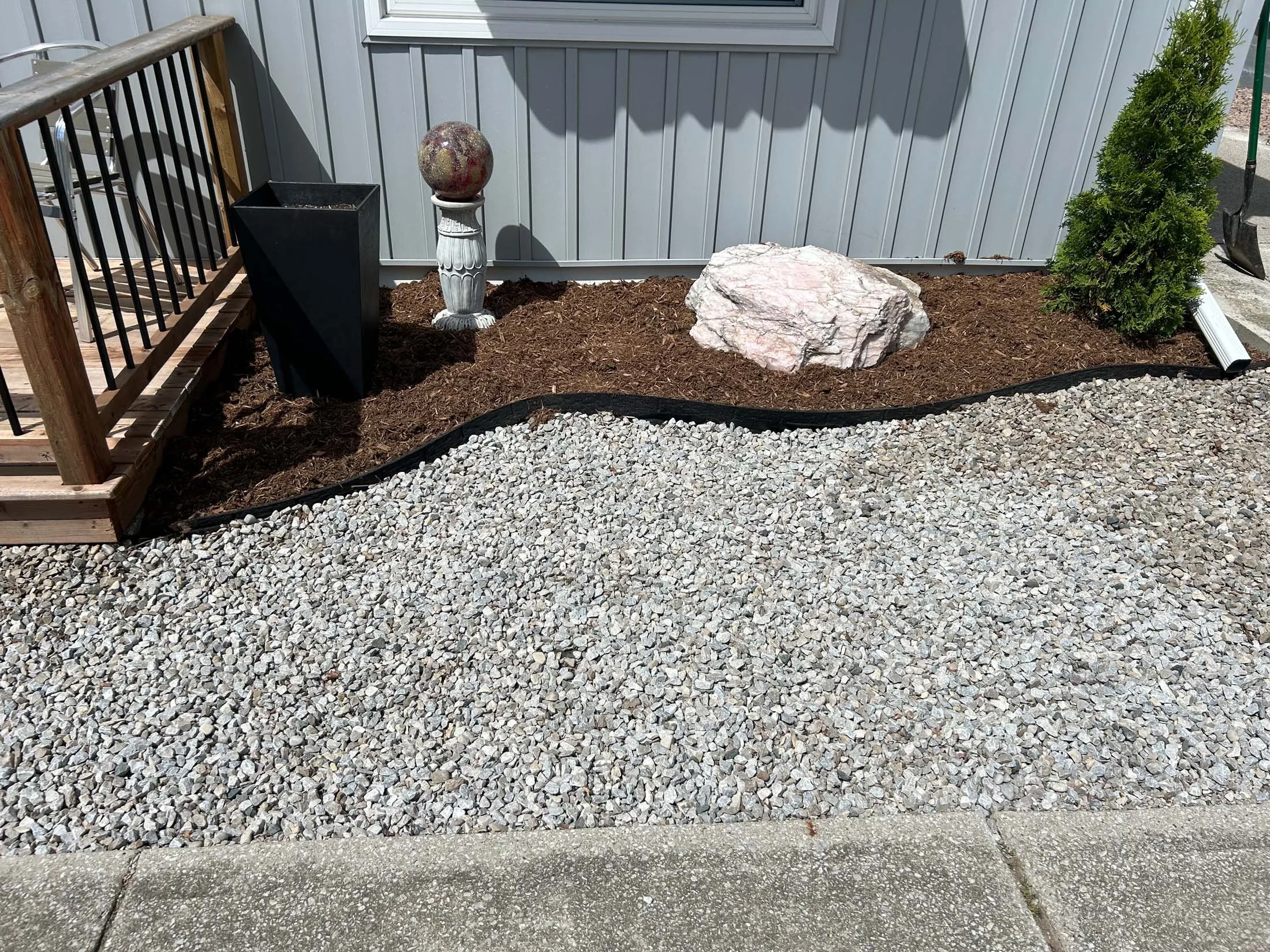 CN Property Service Garden Clean-Ups & Mulch Installation Forest Ontario, CN Property Service