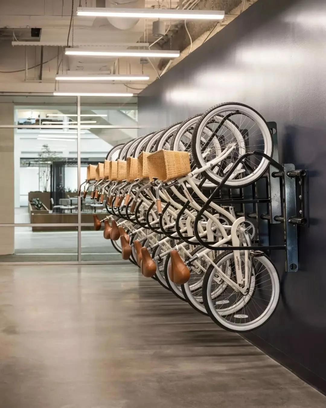Your workday, elevated.

Marshside at Nowell Creek offers move-in-ready office suites with nine-foot ceilings and premium amenities, including a concierge and full-service fitness center, designed to keep your day flowing from start to finish.

Sched
