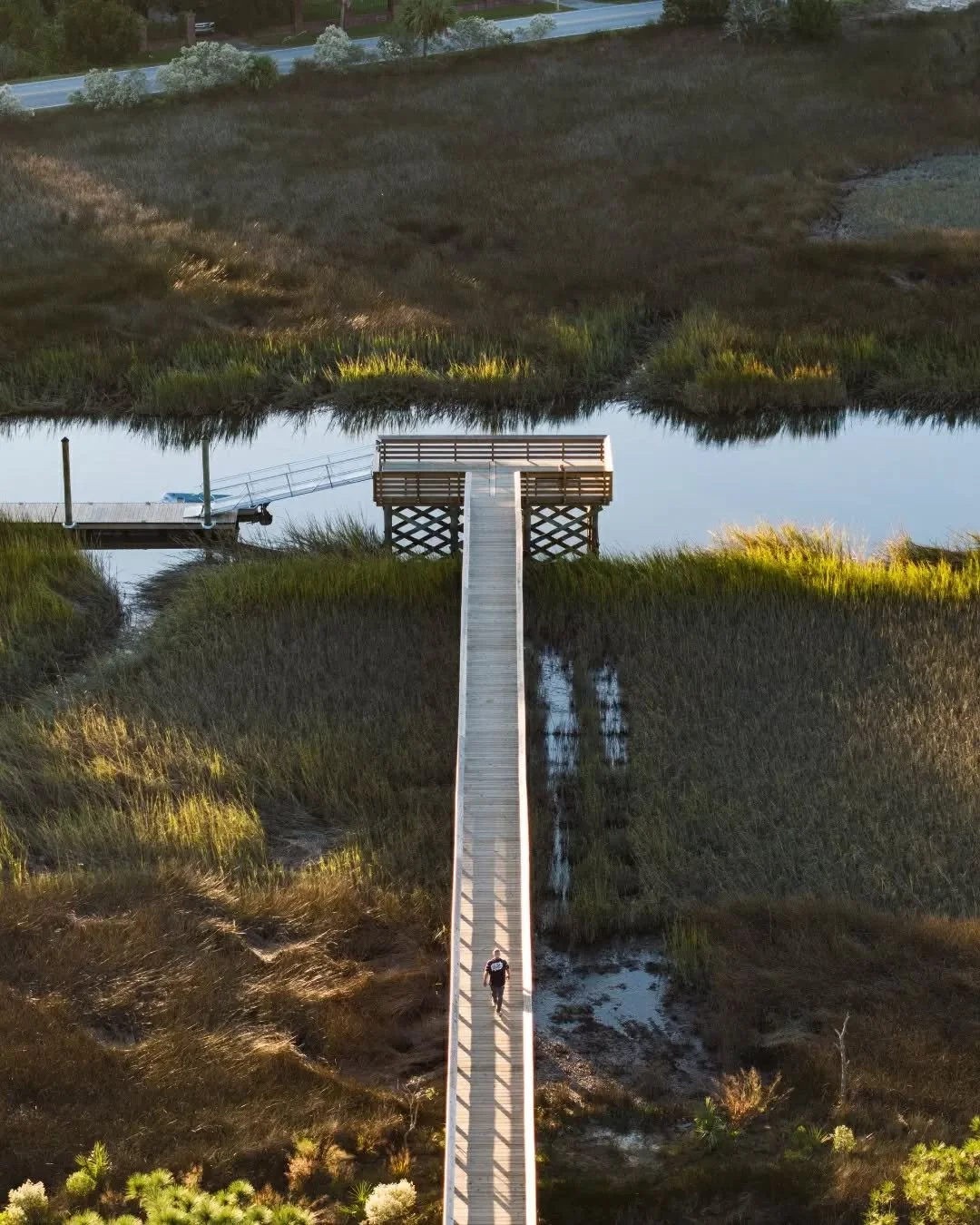 From your morning walk along the marsh to evenings at local spots in Daniel Island and Charleston, living at @fenlanddi and working at Marshside puts it all within reach. 

Come experience it firsthand with a private tour.

(Photos 2 &amp; 3 from @th