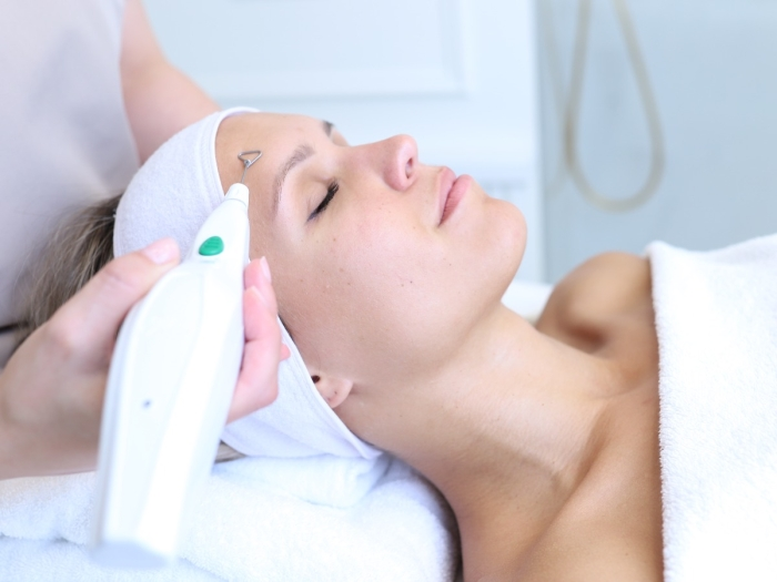 PLEXR Plus plasma treatment for non-surgical skin tightening at Bonato MD Aesthetics in Medford, Oregon