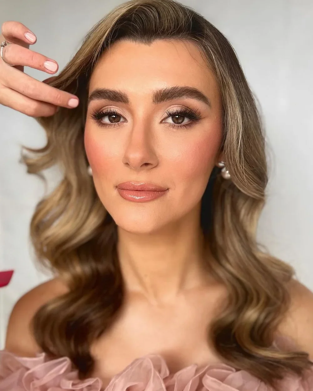 Soft Waves Bridal Hair.webp