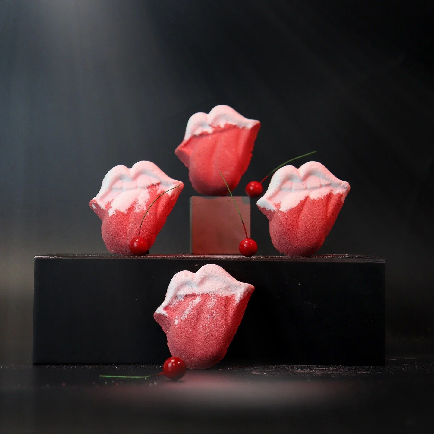 Lips Shaped Bathbomb's 

Weighing 60g and infused with the delightful aroma of Raspberry &amp; Pomegranate &amp; Made with added foaming solution . 

Each bath bomb is carefully crafted into a playful lips shape, adding a touch of whimsy and exciteme