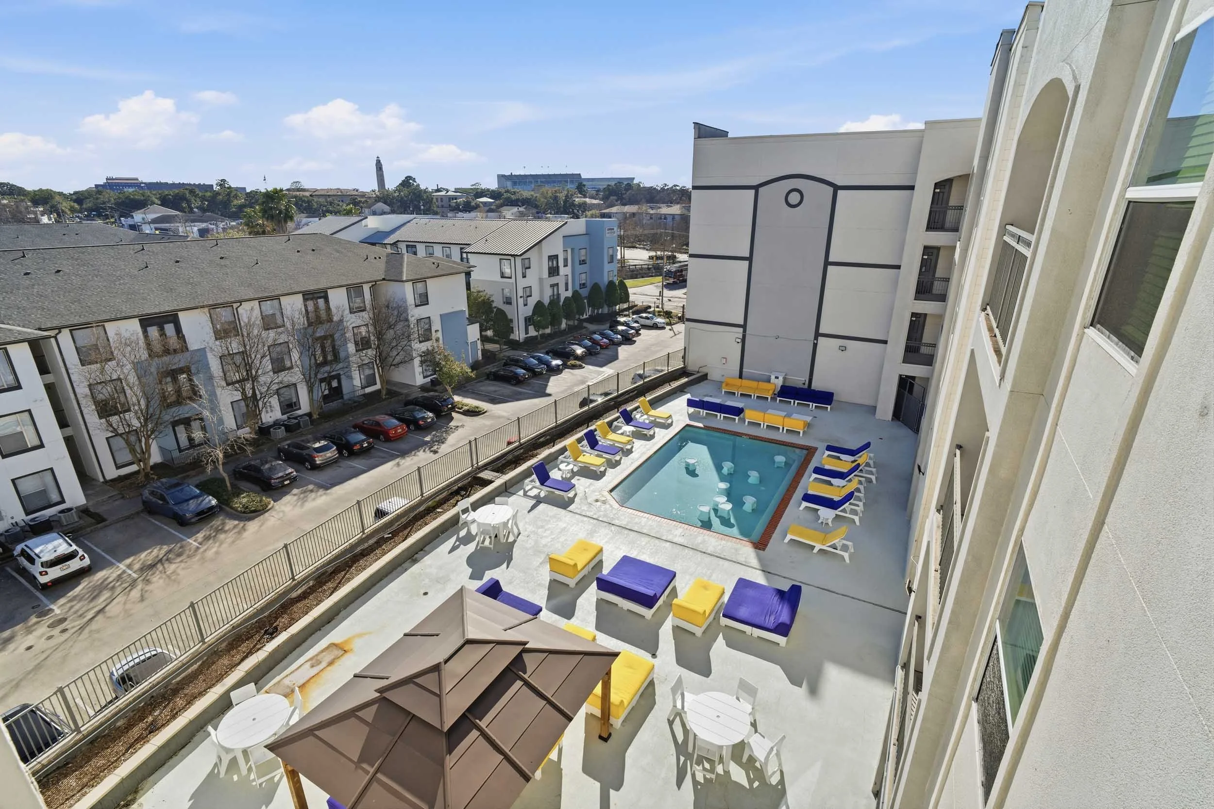 Arc225 | Student Apartments near LSU | Pool