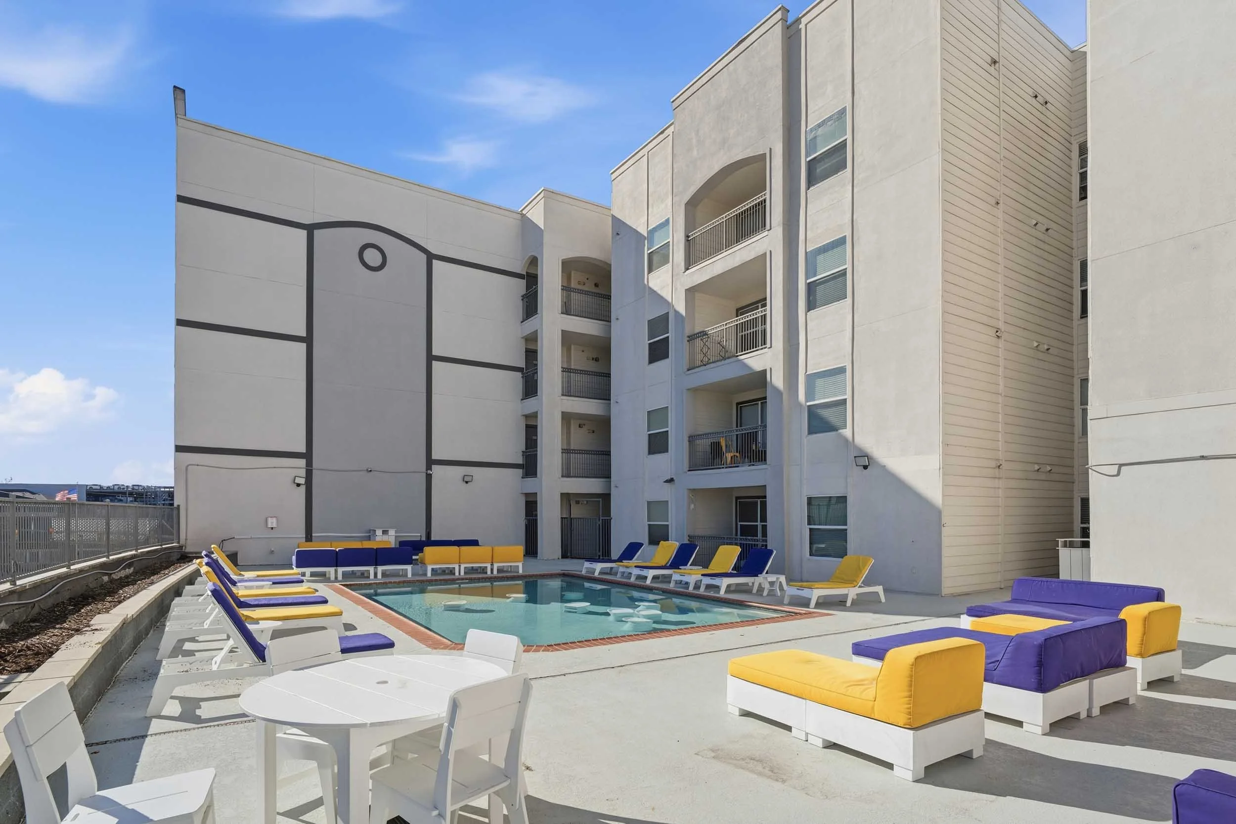 Arc225 | Student Apartments near LSU | Pool