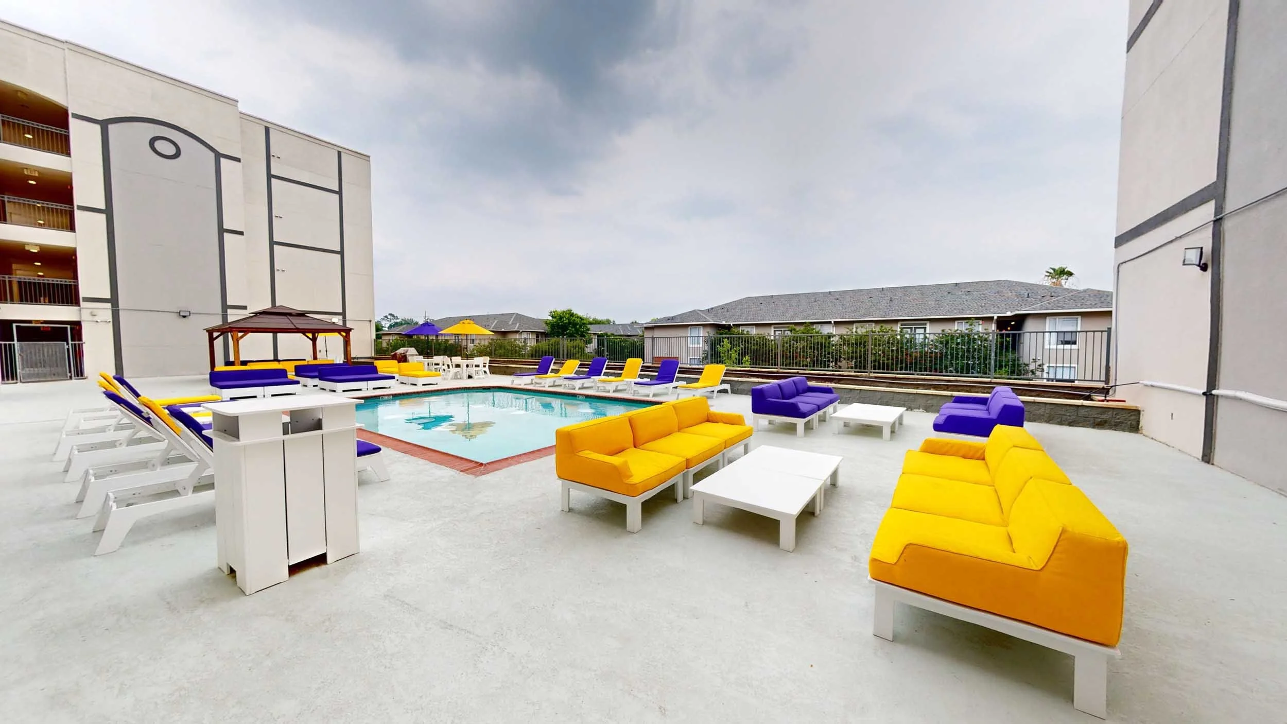 Altitude Baton Rouge | Student Apartments near LSU | Resort-Style Swimming Pool