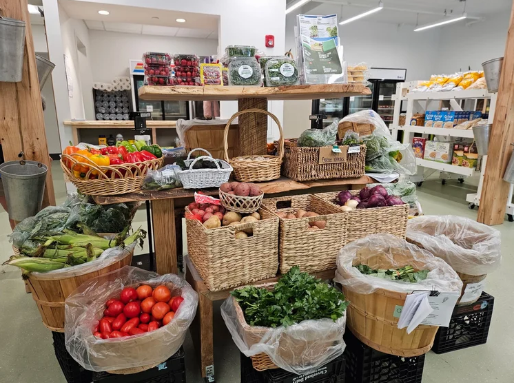 Footprints Food Pantry in Kittery Maine - Mainspring - First Congregational Church of Kittery Adopt a Shelf