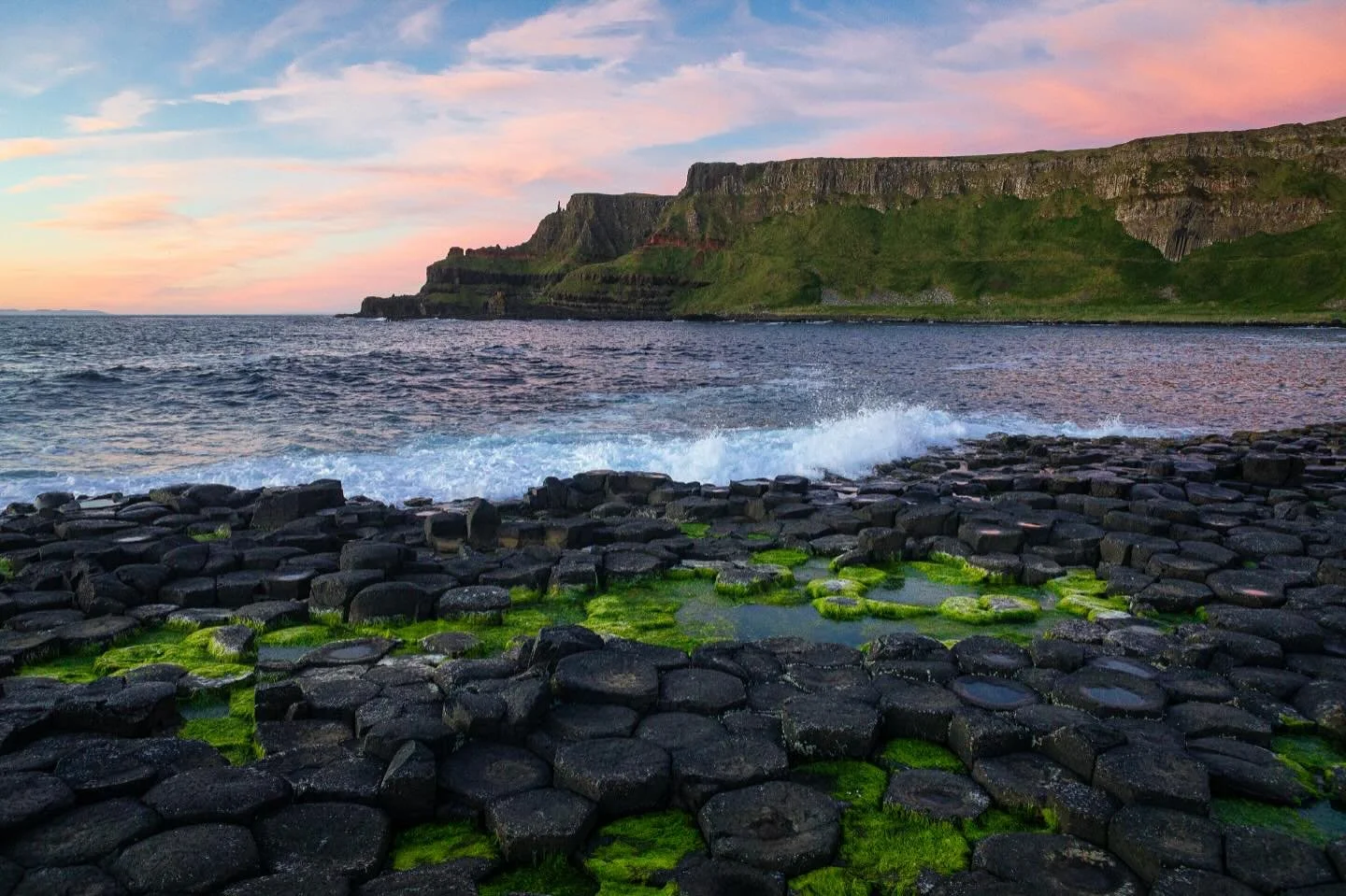Did you know that I happen to adore hexagons? My stance is firmly that #hexagonsarethebestagons .
My joy was quite infectious surrounded by the hexagon basalt columns of Giant&rsquo;s Causeway in Northern Ireland!
Do you have a favorite shape?
.
.
.
