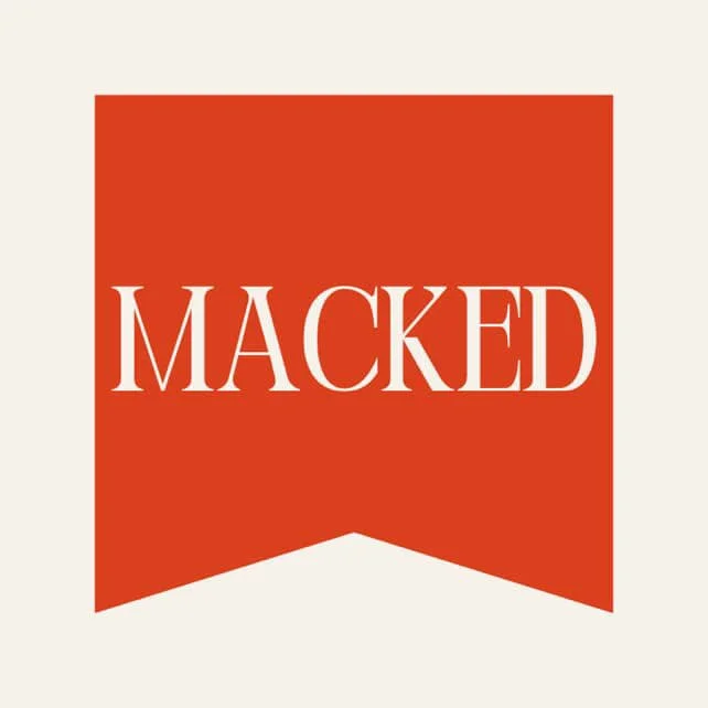 MACKED POP UP IN STORE