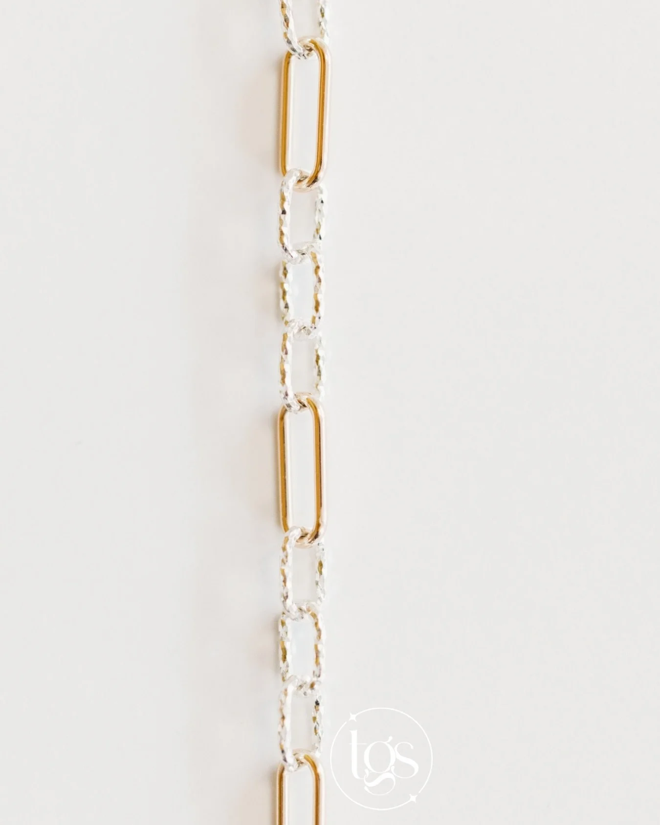 Meet our Premium Textured Mixed Metal Chain a gorgeous mix of warm gold and bright silver with textured links that catch the light from every angle.

🤍💛 Team silver? Team gold? Now you don&rsquo;t have to choose.

Wear it solo for a statement or st