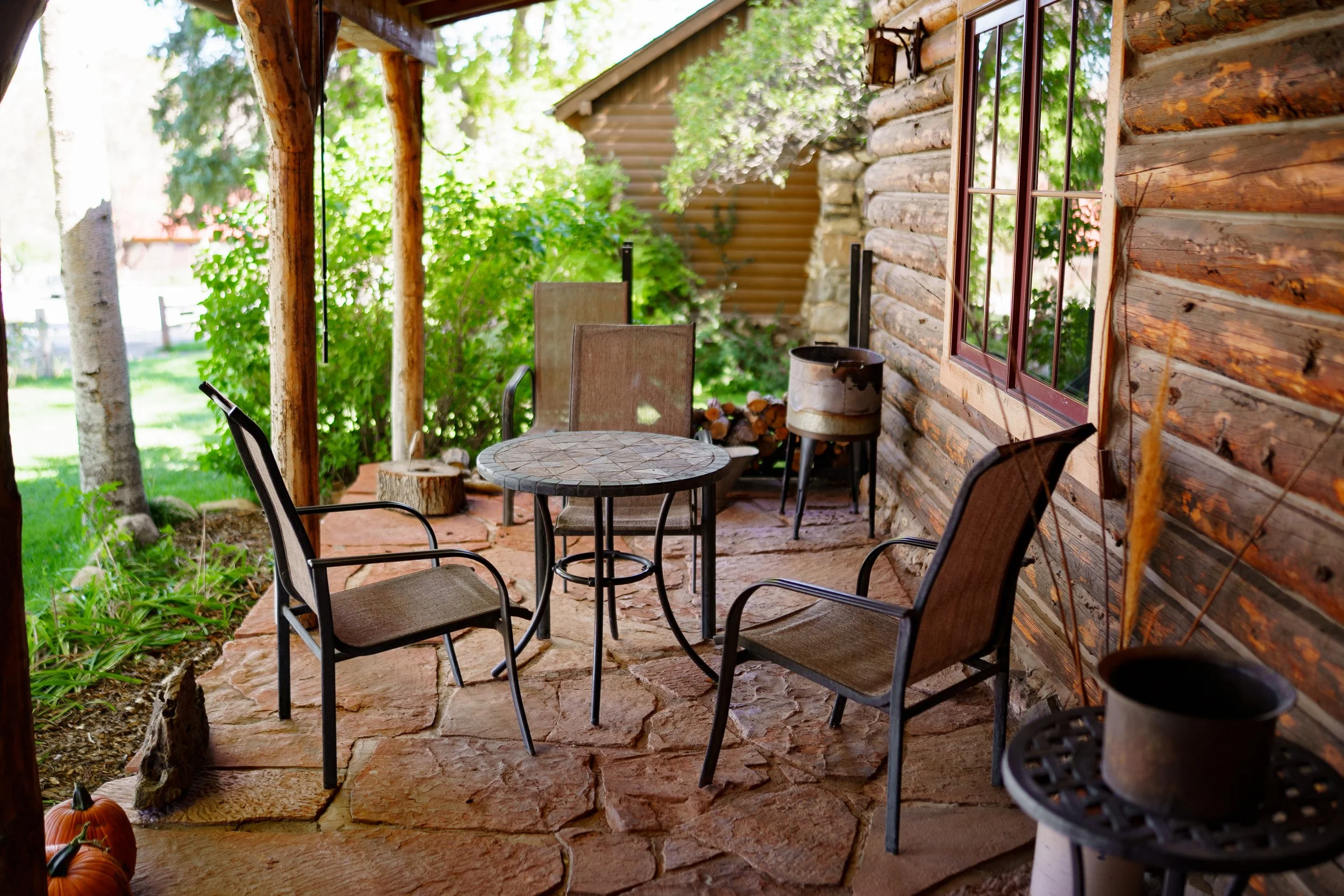 cabin-front-porch-with-furniture.JPG