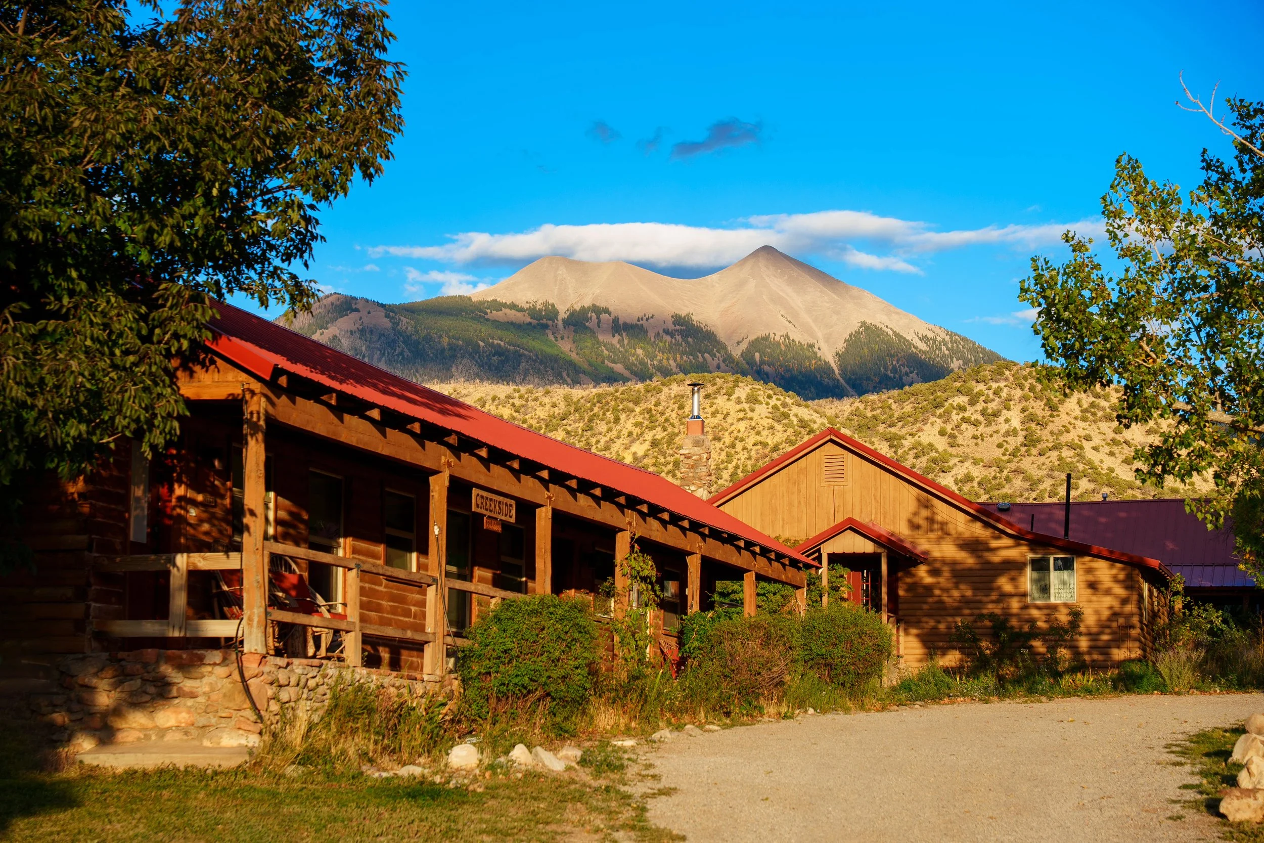 visitor-center-pack-creek-ranch.JPG