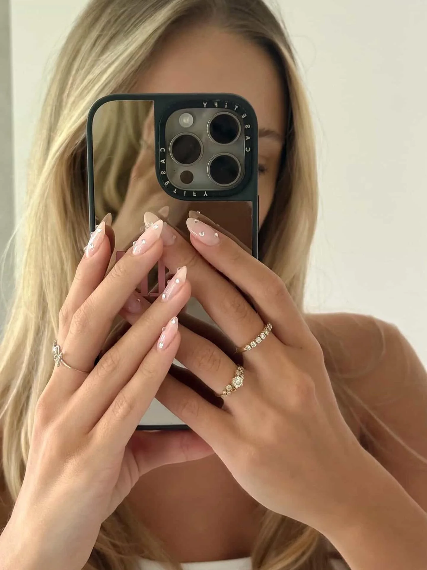 Diamontes, but make it understated ✨ @estellagapes